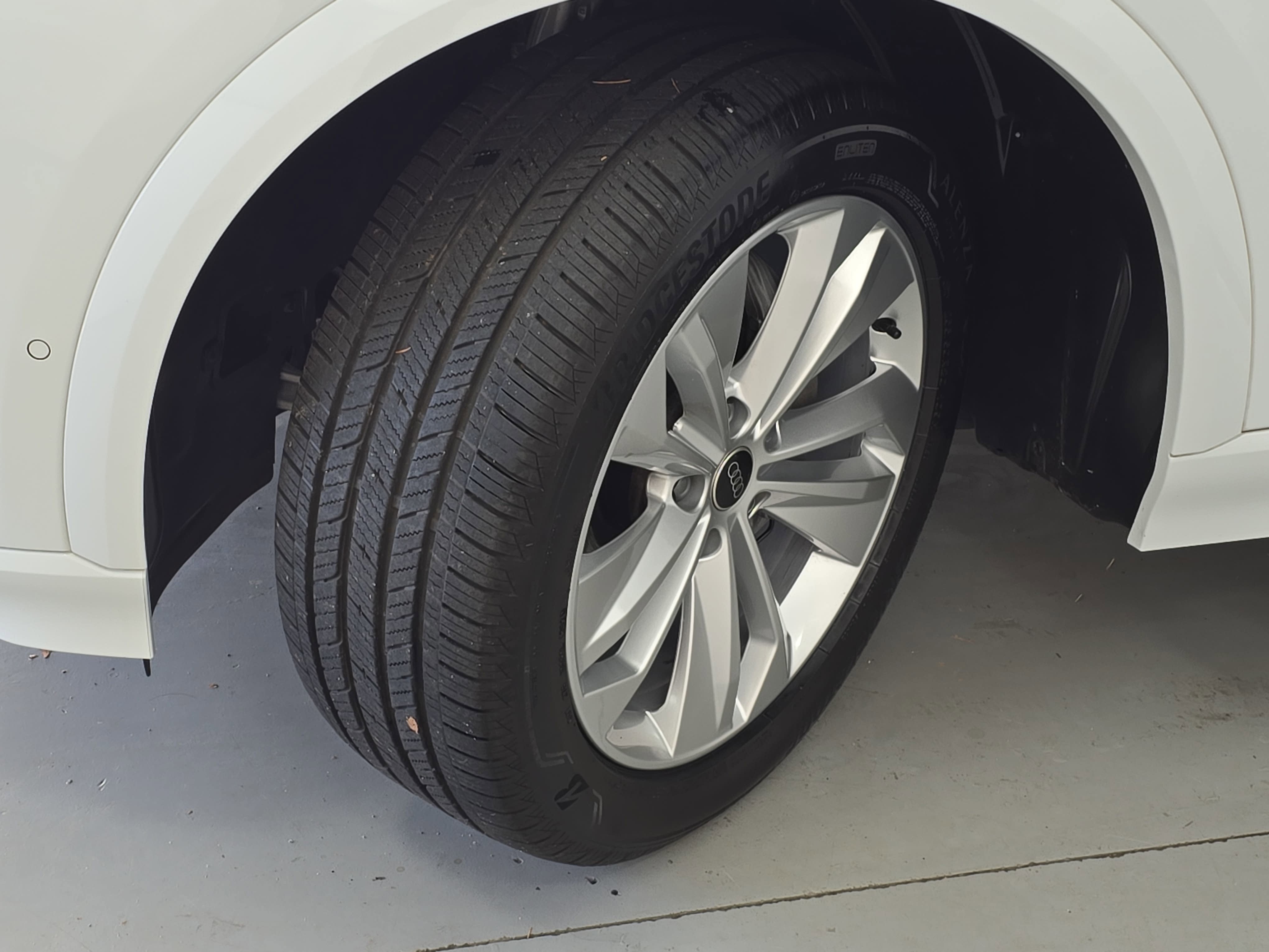 2025 Audi Q6 e-tron Premium Plus