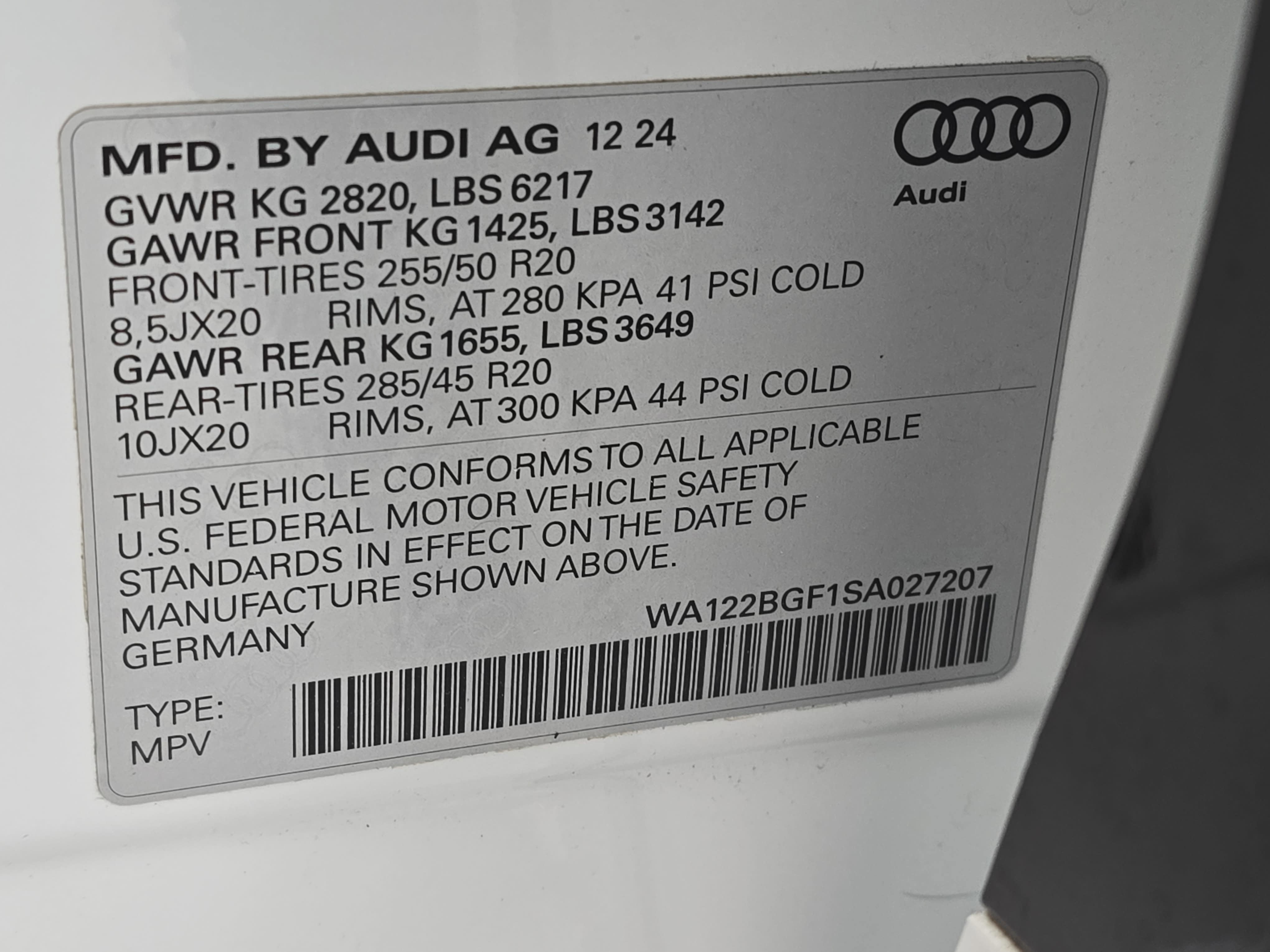 2025 Audi Q6 e-tron Premium Plus