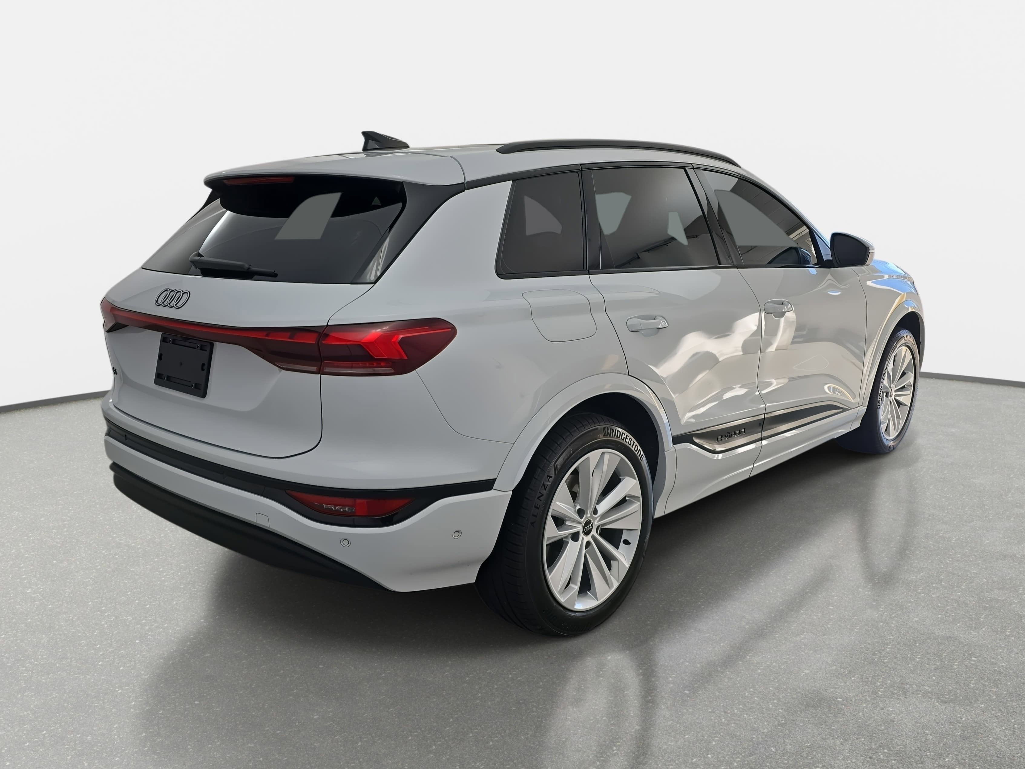 2025 Audi Q6 e-tron Premium Plus
