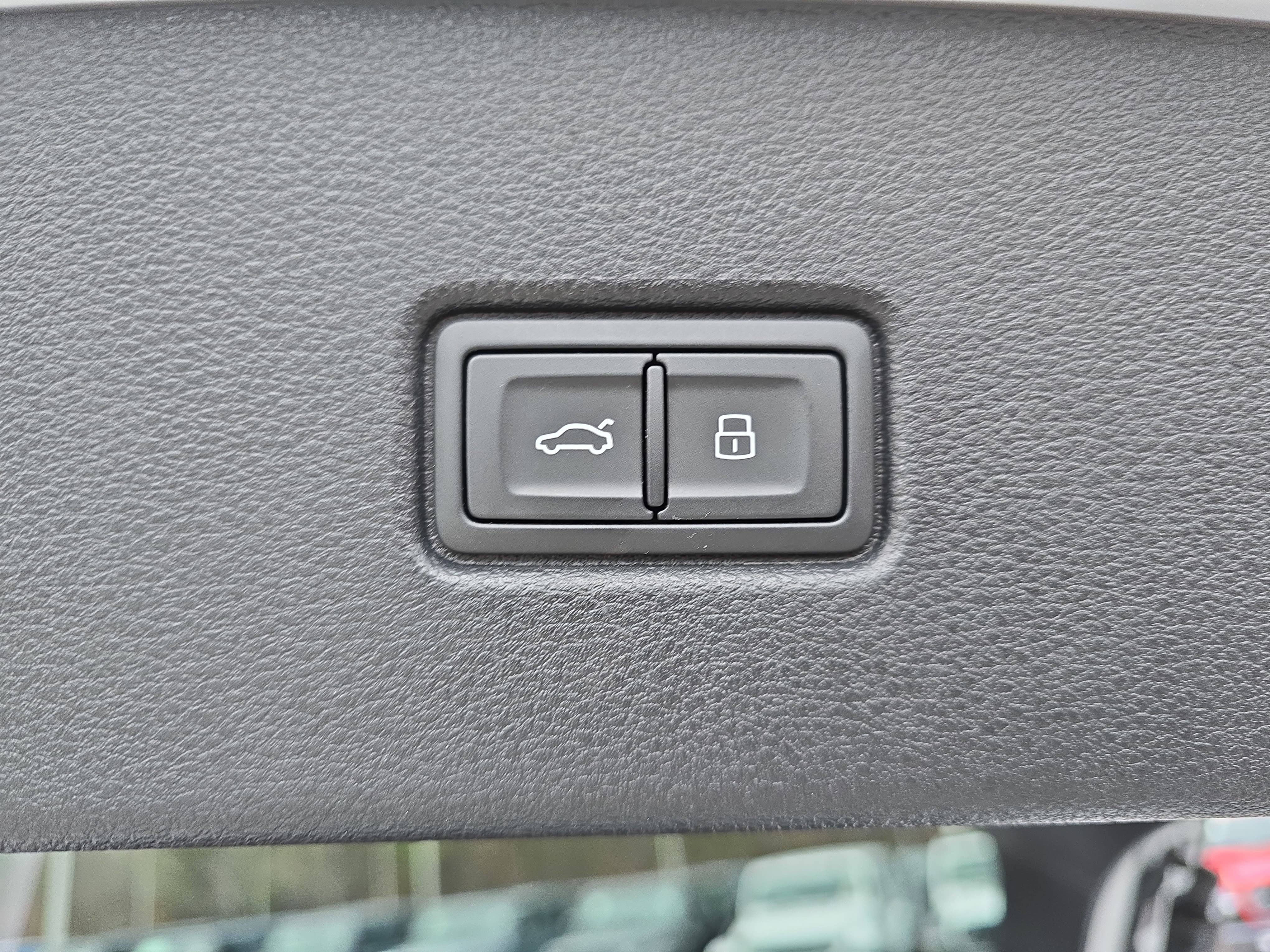 2023 Audi SQ5 Sportback Premium Plus