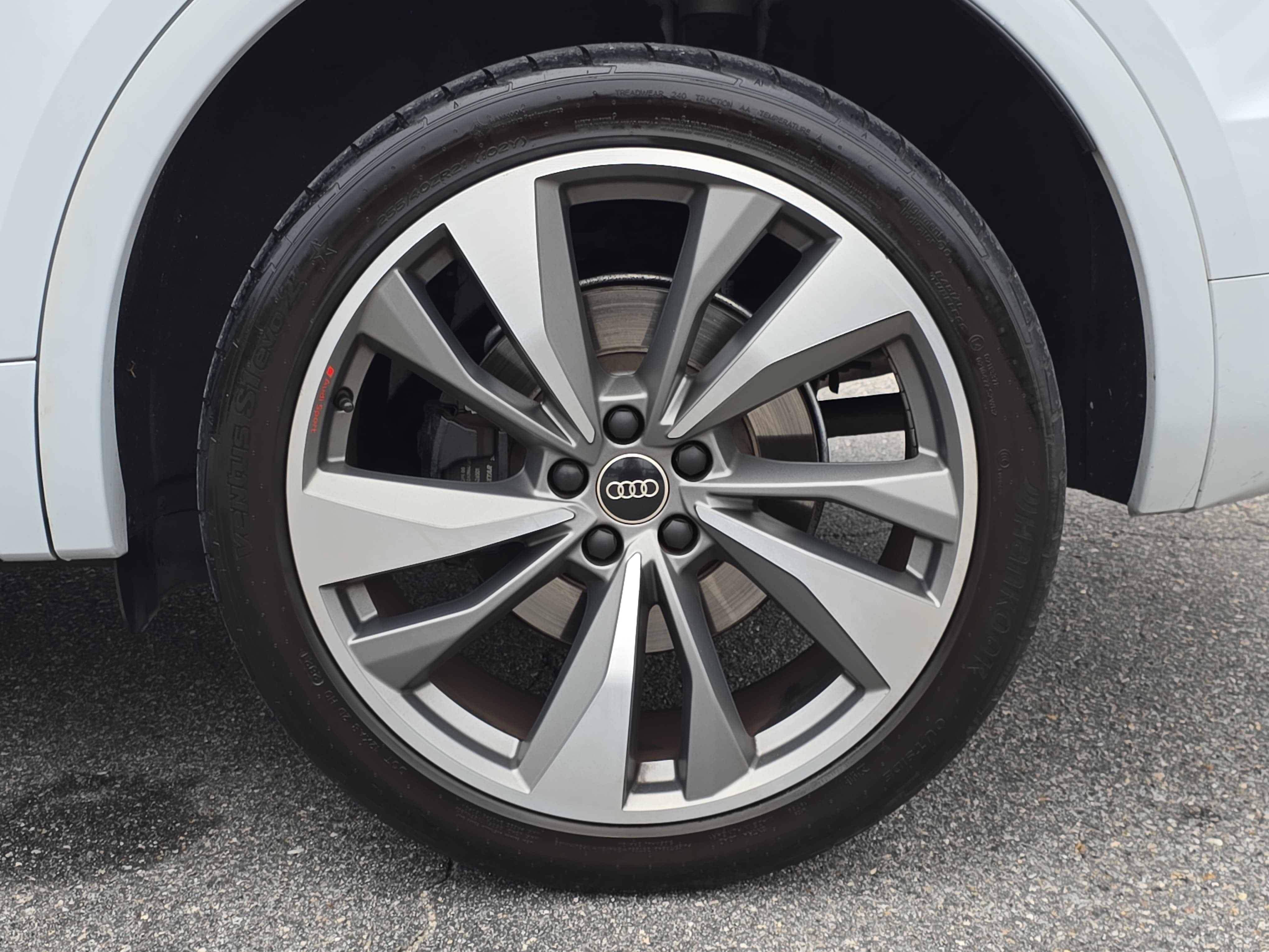 2023 Audi SQ5 Sportback Premium Plus