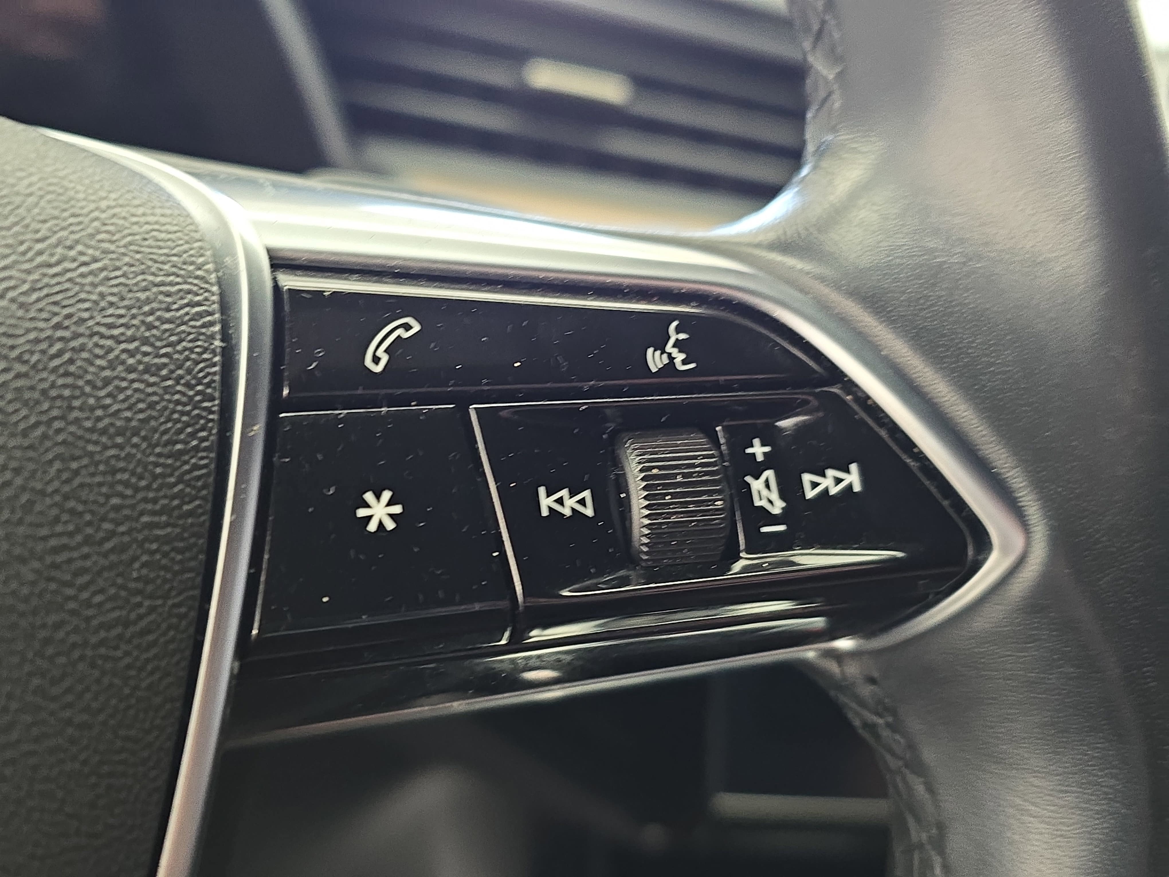 2022 Audi e-tron Sportback S line Premium Plus