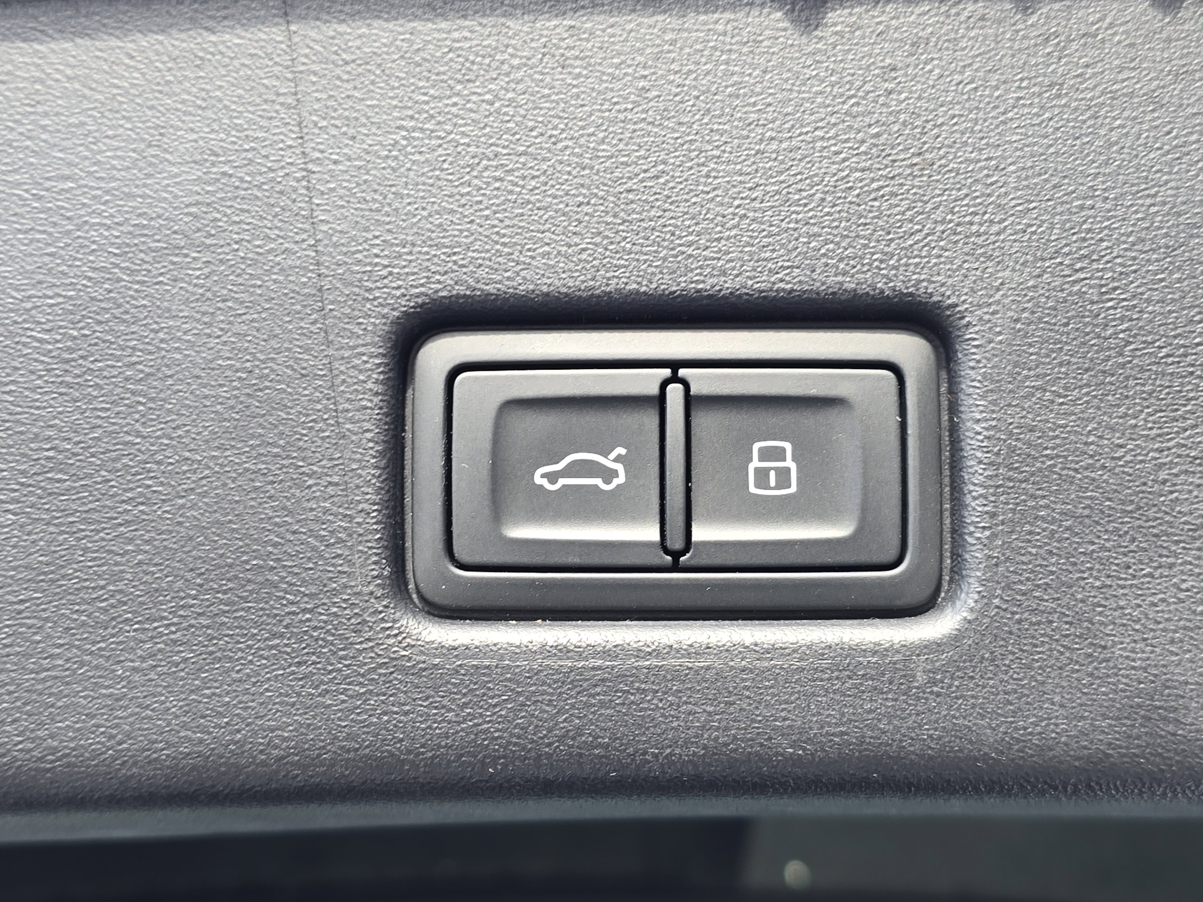 2023 Audi Q4 e-tron Sportback Prestige