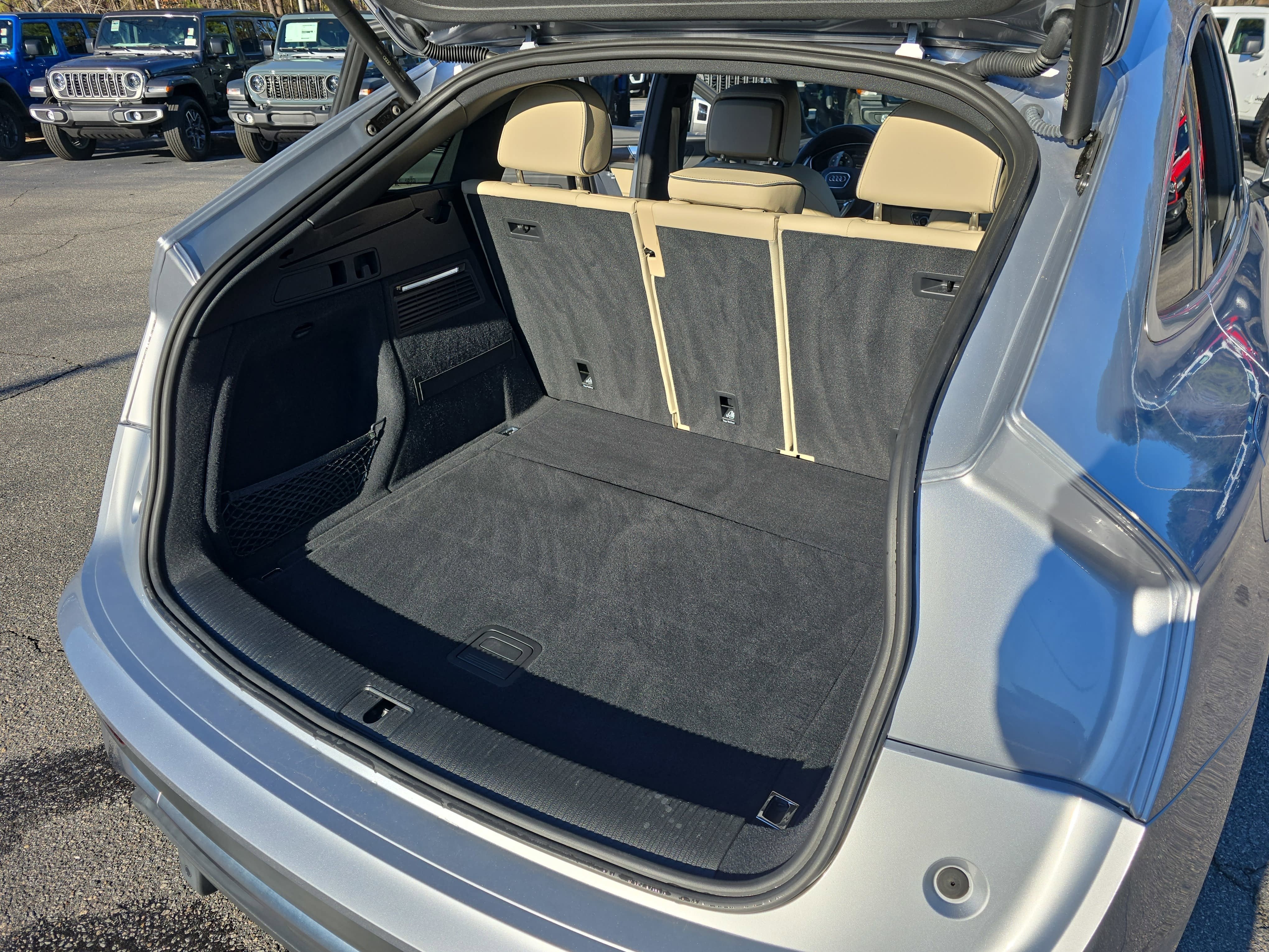 2023 Audi Q5 Sportback S line Premium Plus