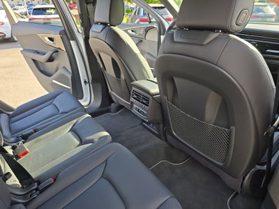 2025 Audi Q7 Premium