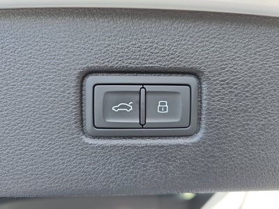 2025 Audi Q7 Premium