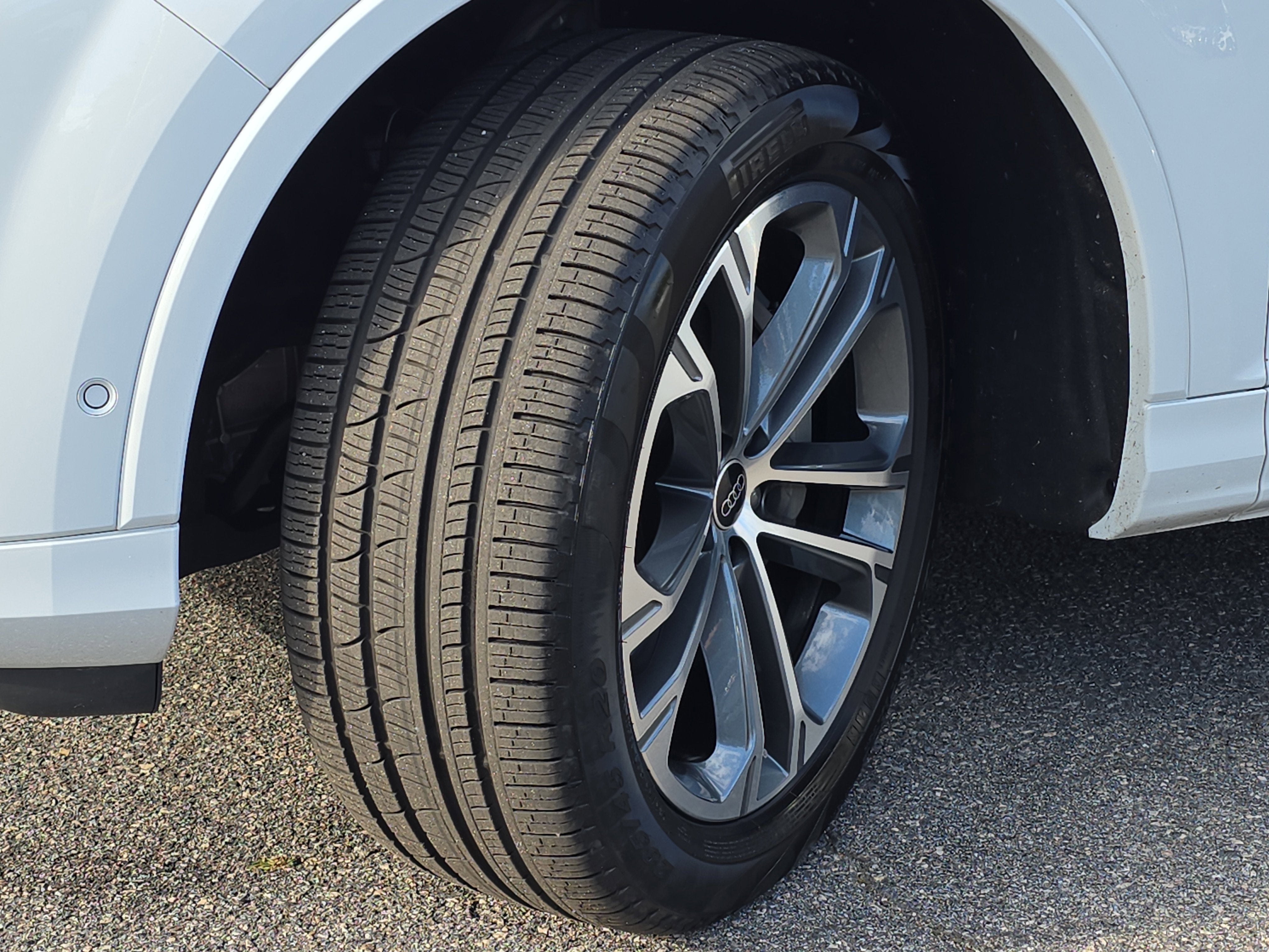 2025 Audi Q7 Premium