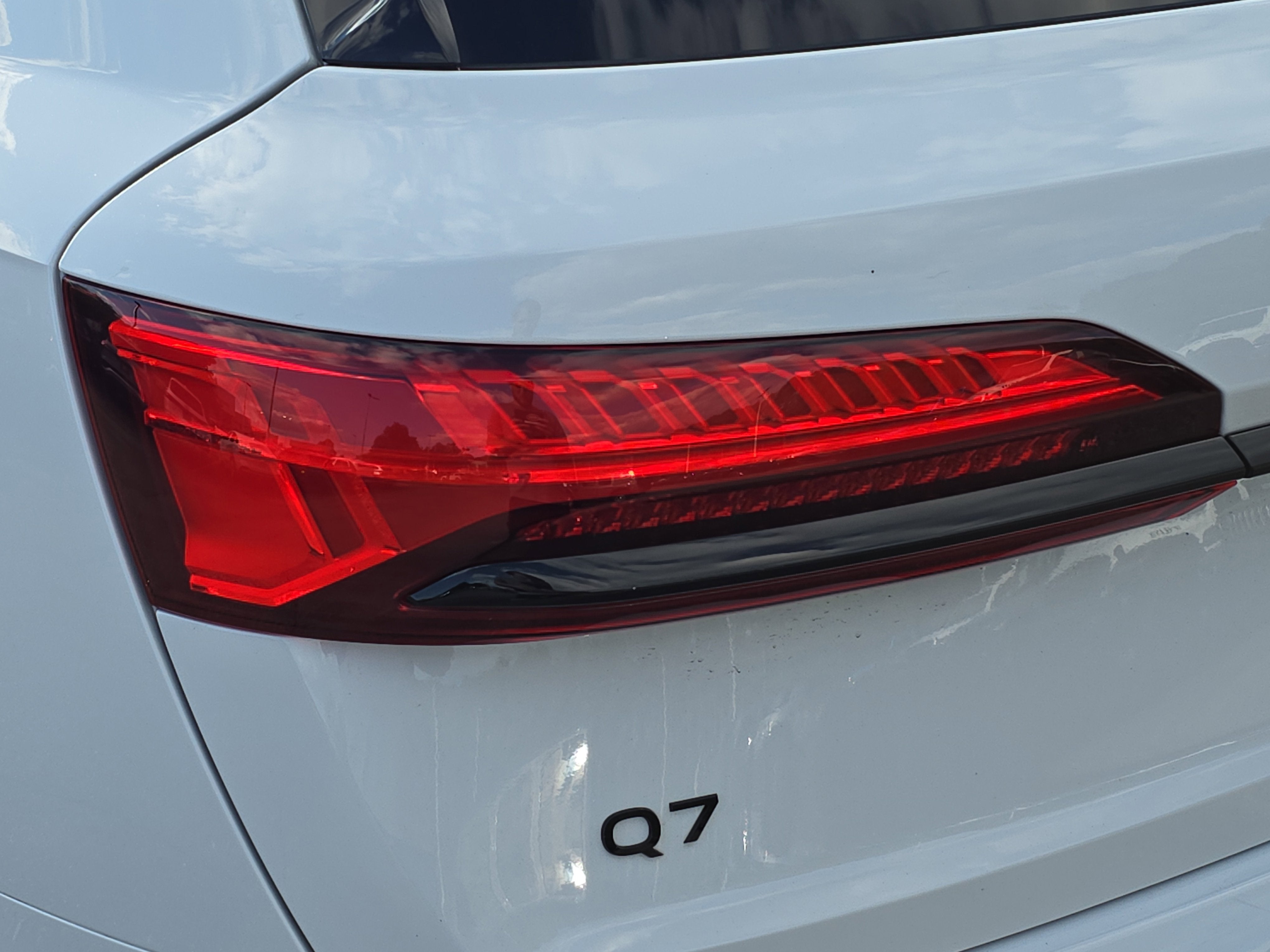 2025 Audi Q7 Premium