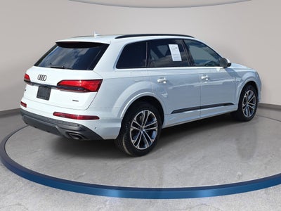 2025 Audi Q7 Premium