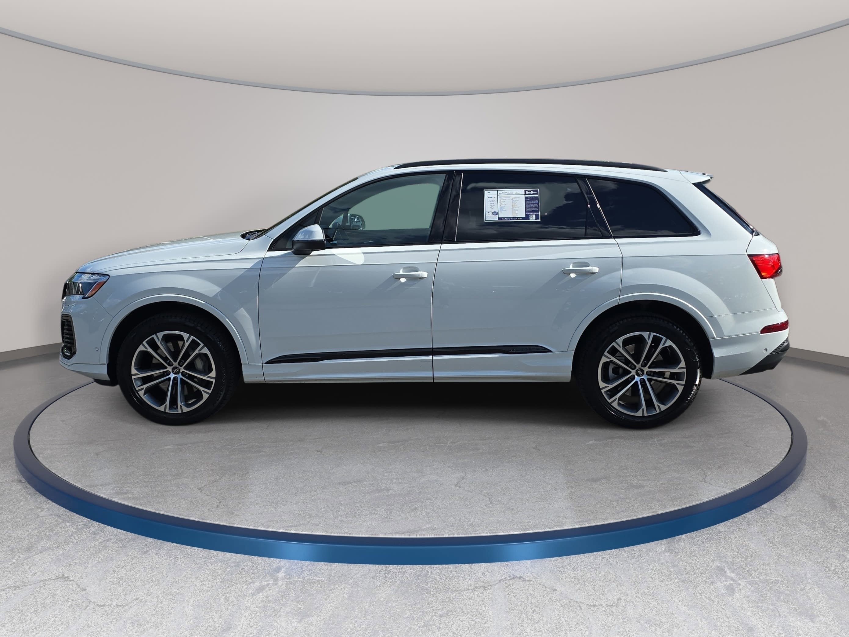 2025 Audi Q7 Premium