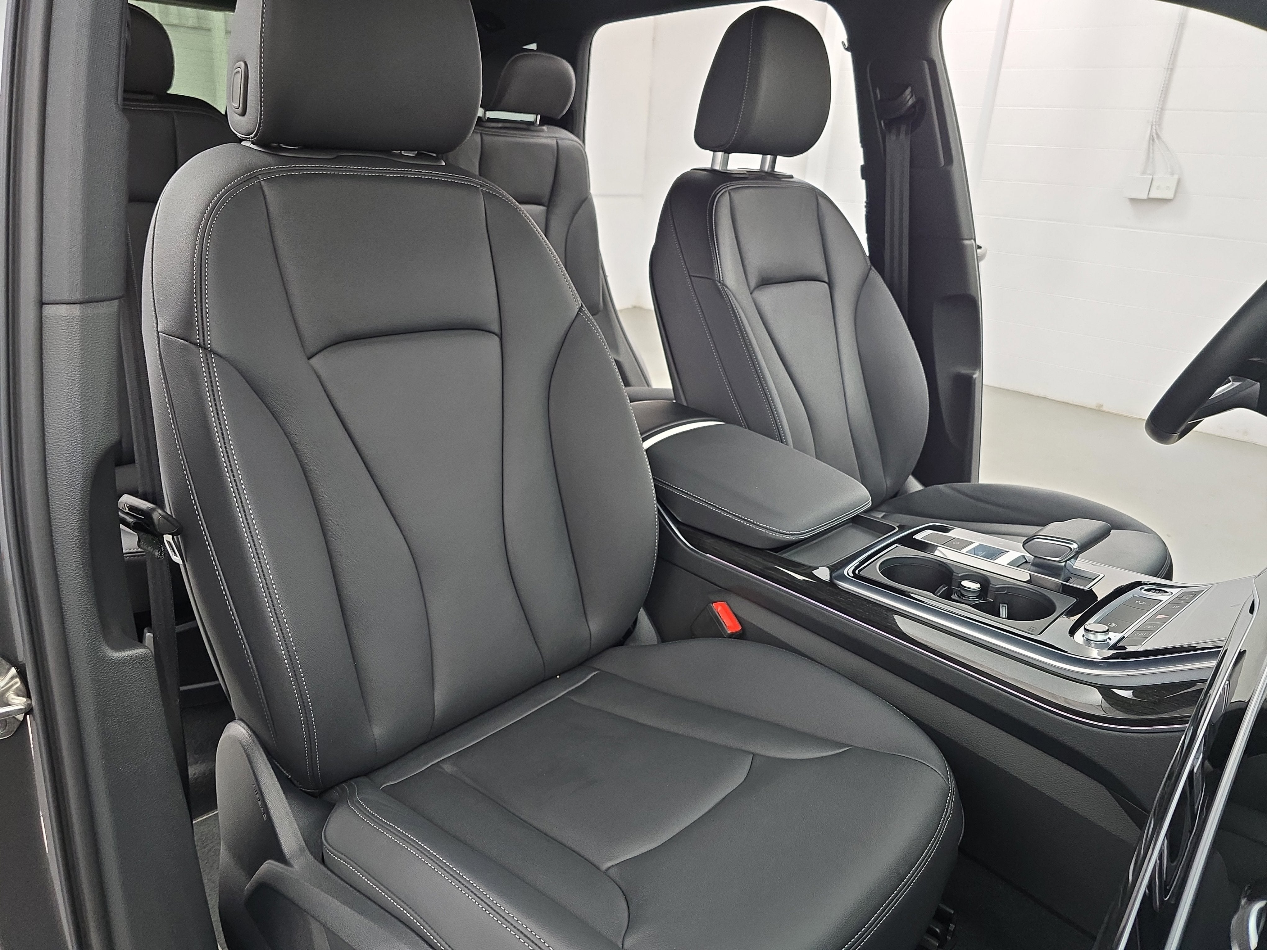 2025 Audi Q7 Premium