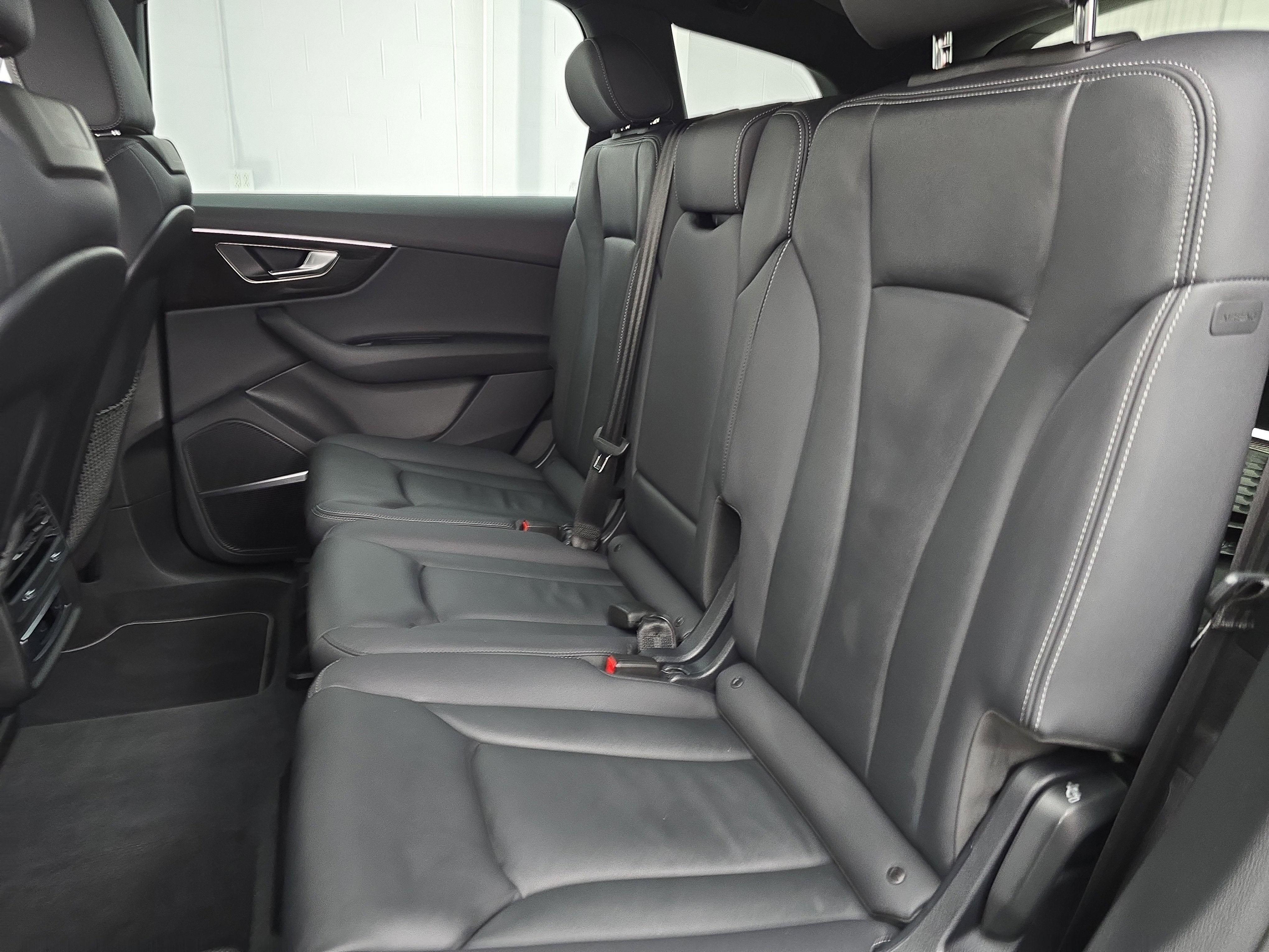 2025 Audi Q7 Premium