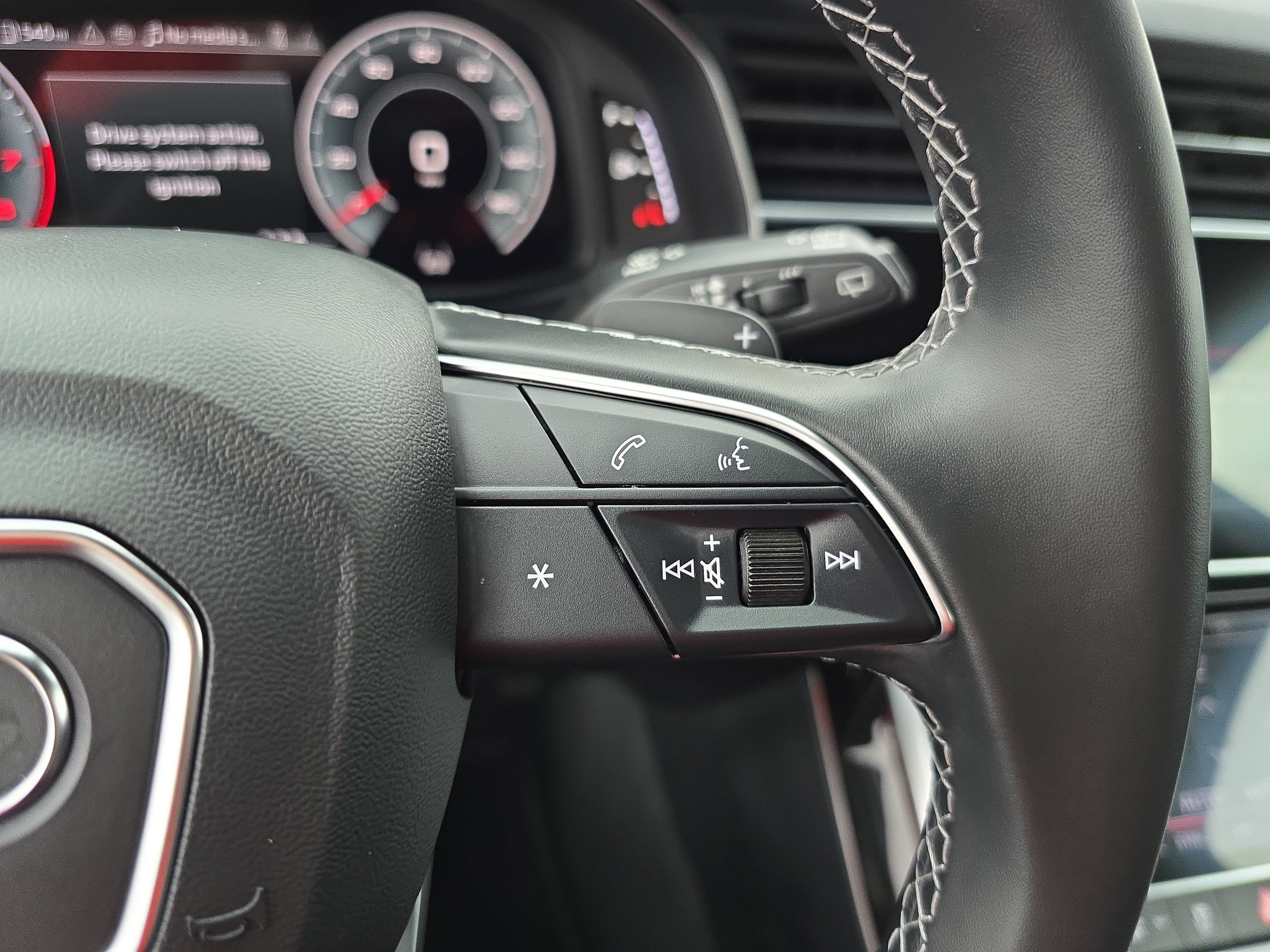 2025 Audi Q7 Premium