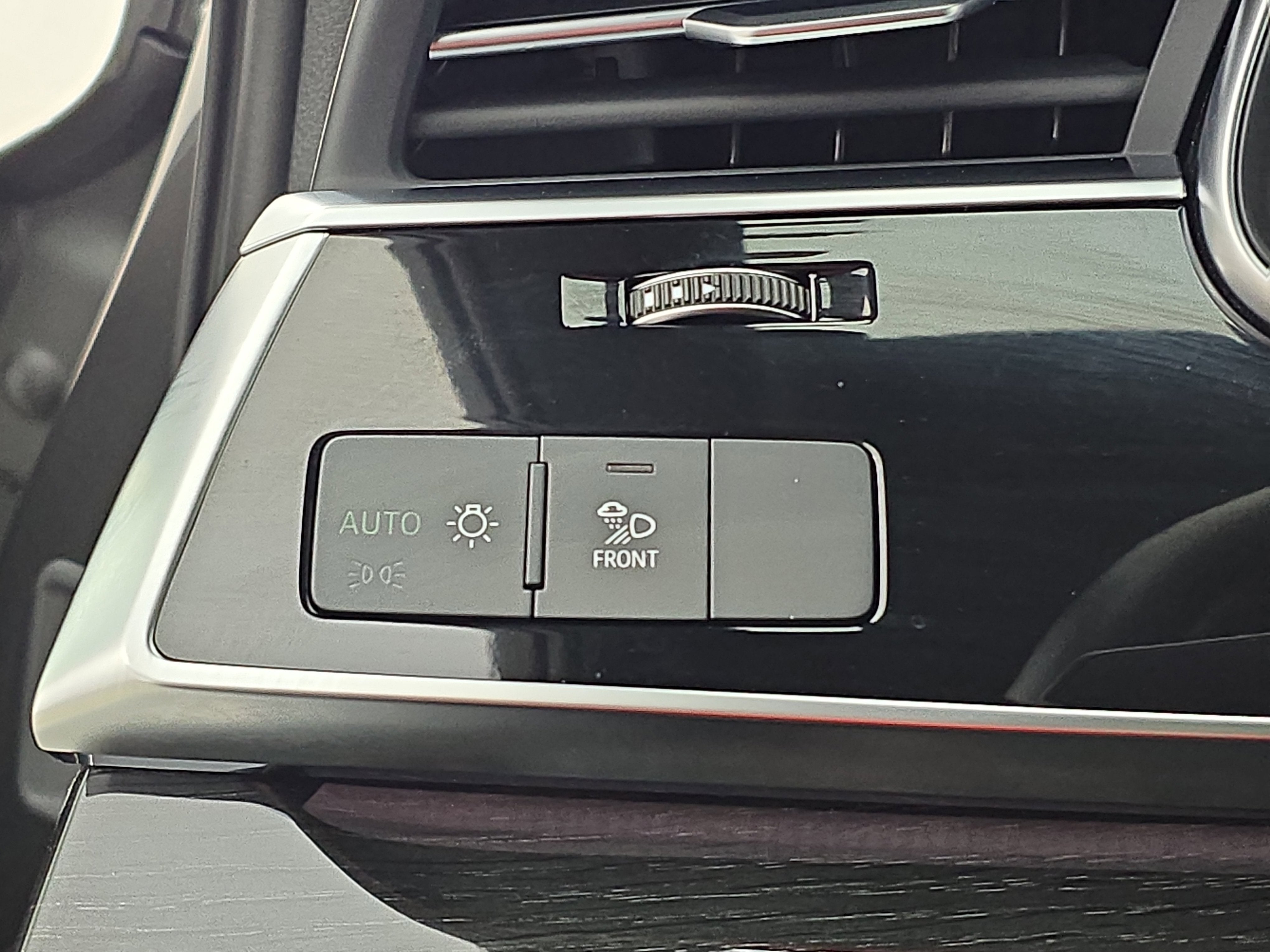 2025 Audi Q7 Premium