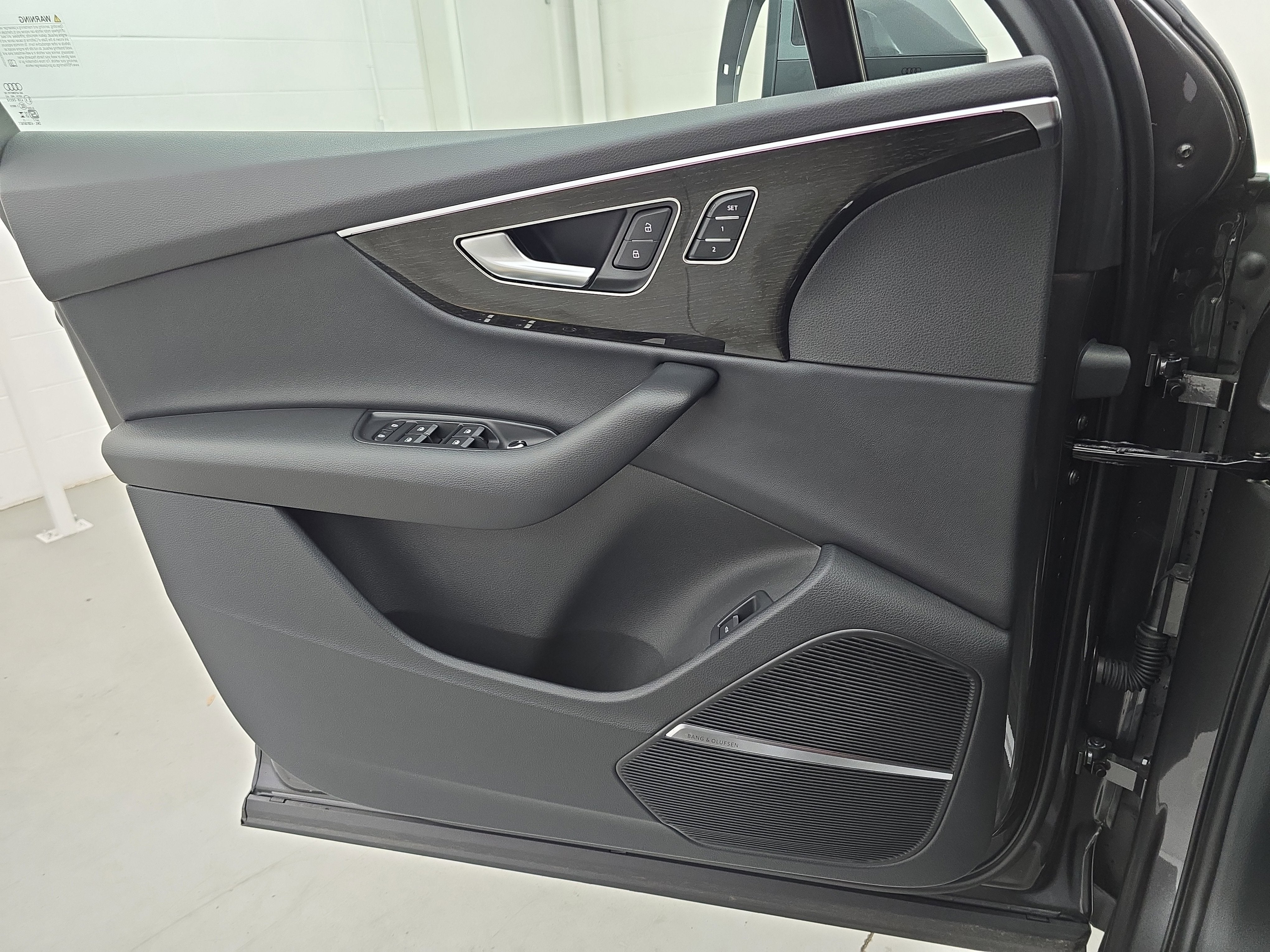 2025 Audi Q7 Premium