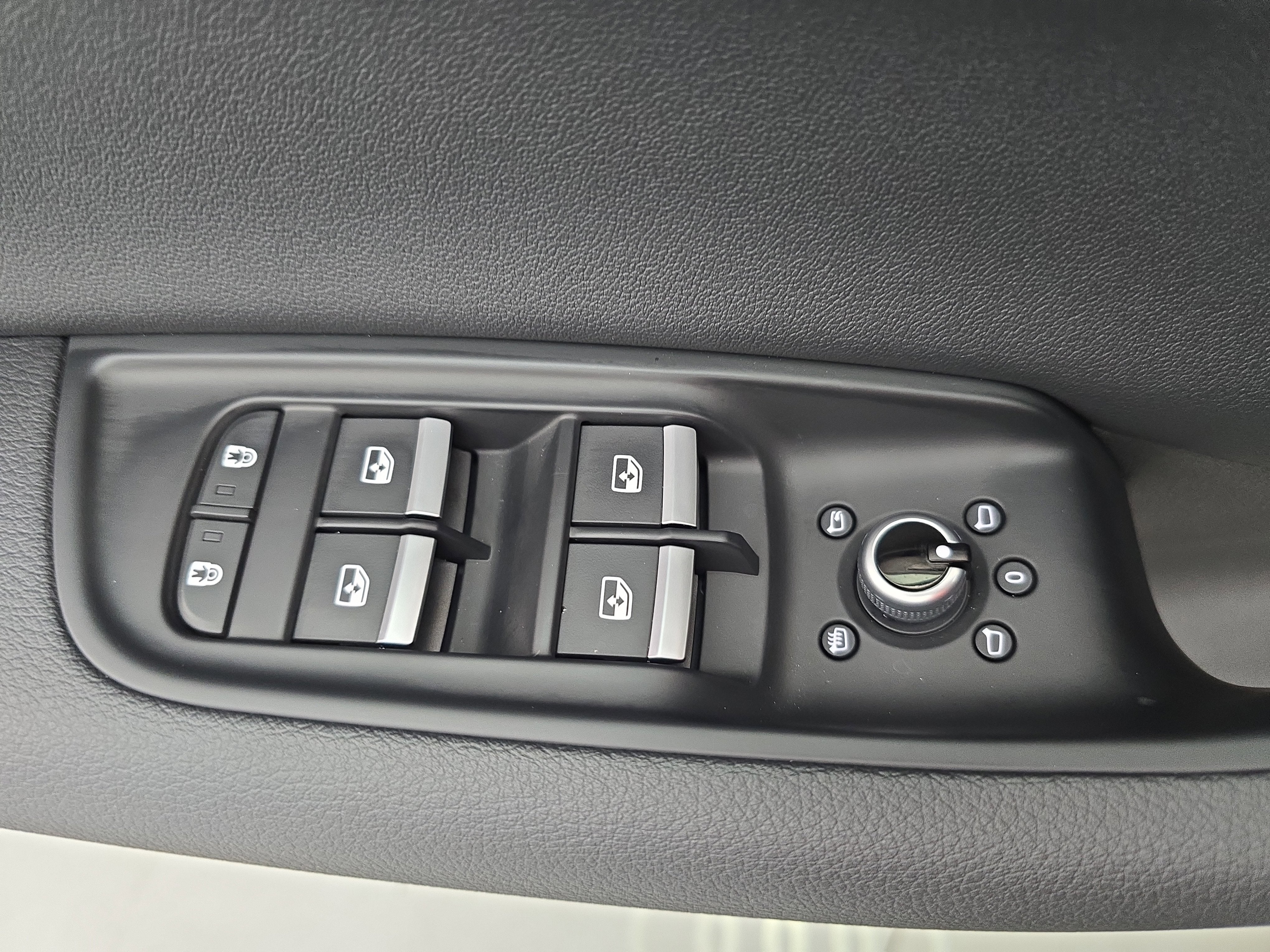 2025 Audi Q7 Premium