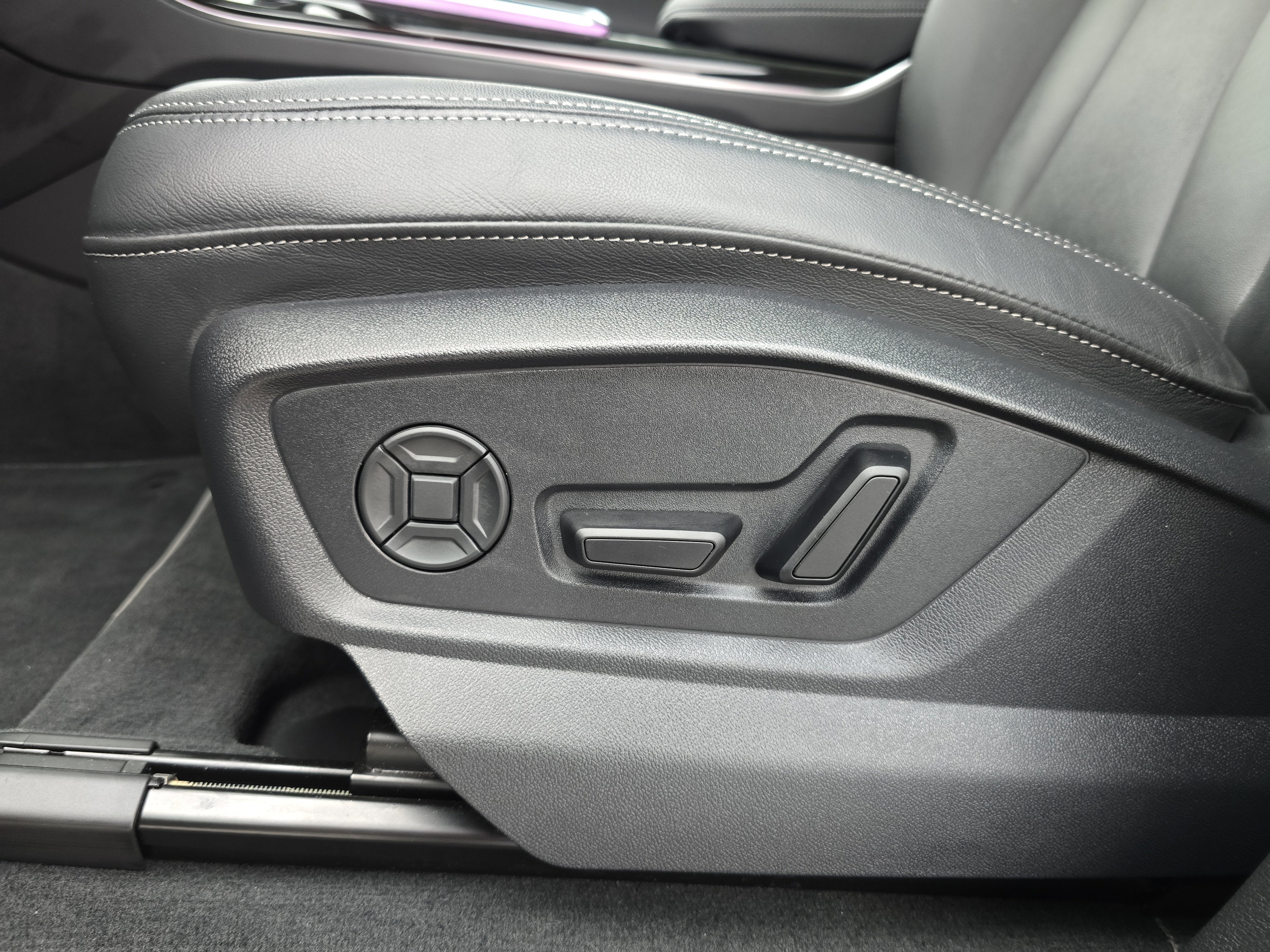 2025 Audi Q7 Premium