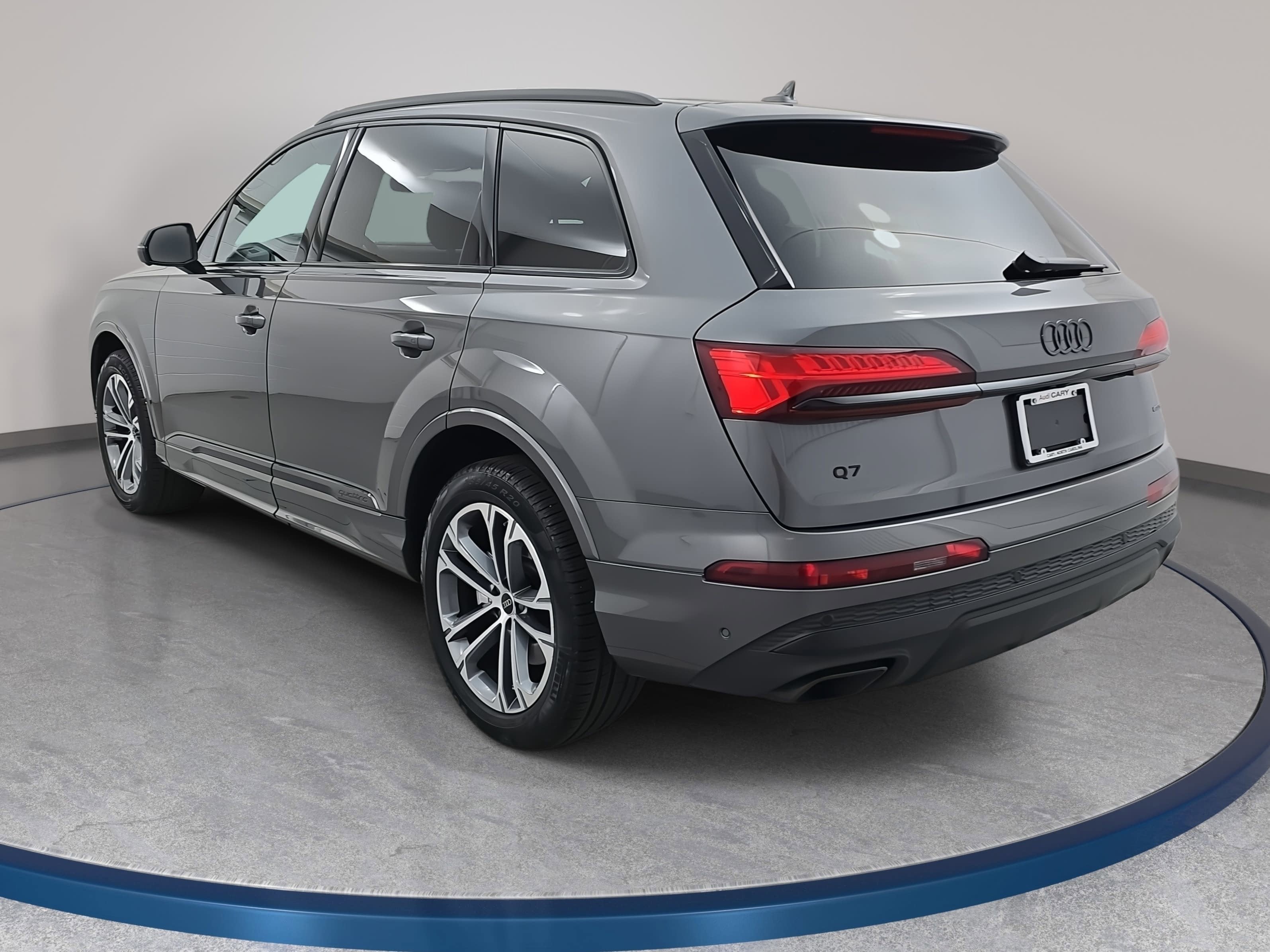 2025 Audi Q7 Premium