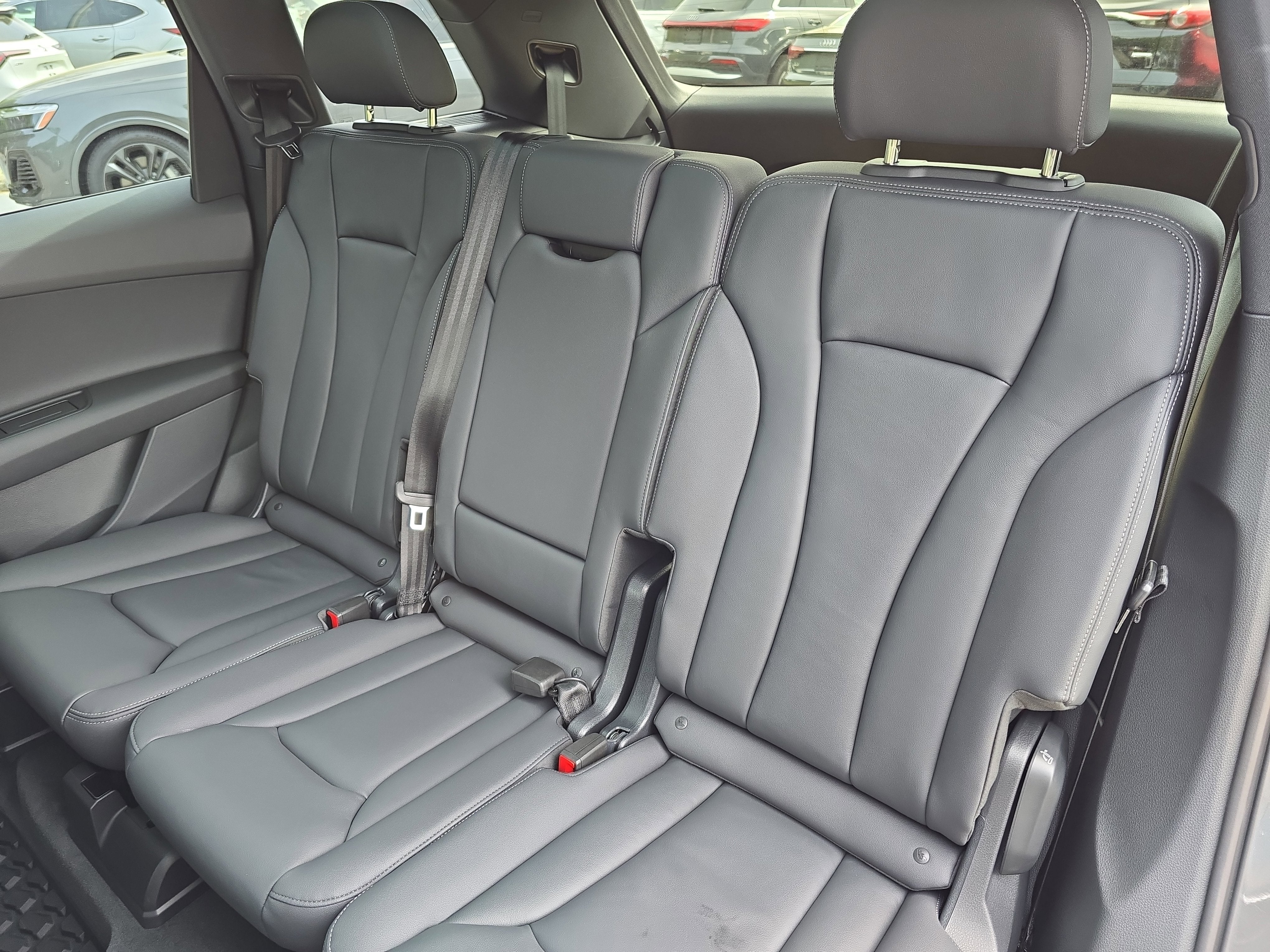 2025 Audi Q7 Premium