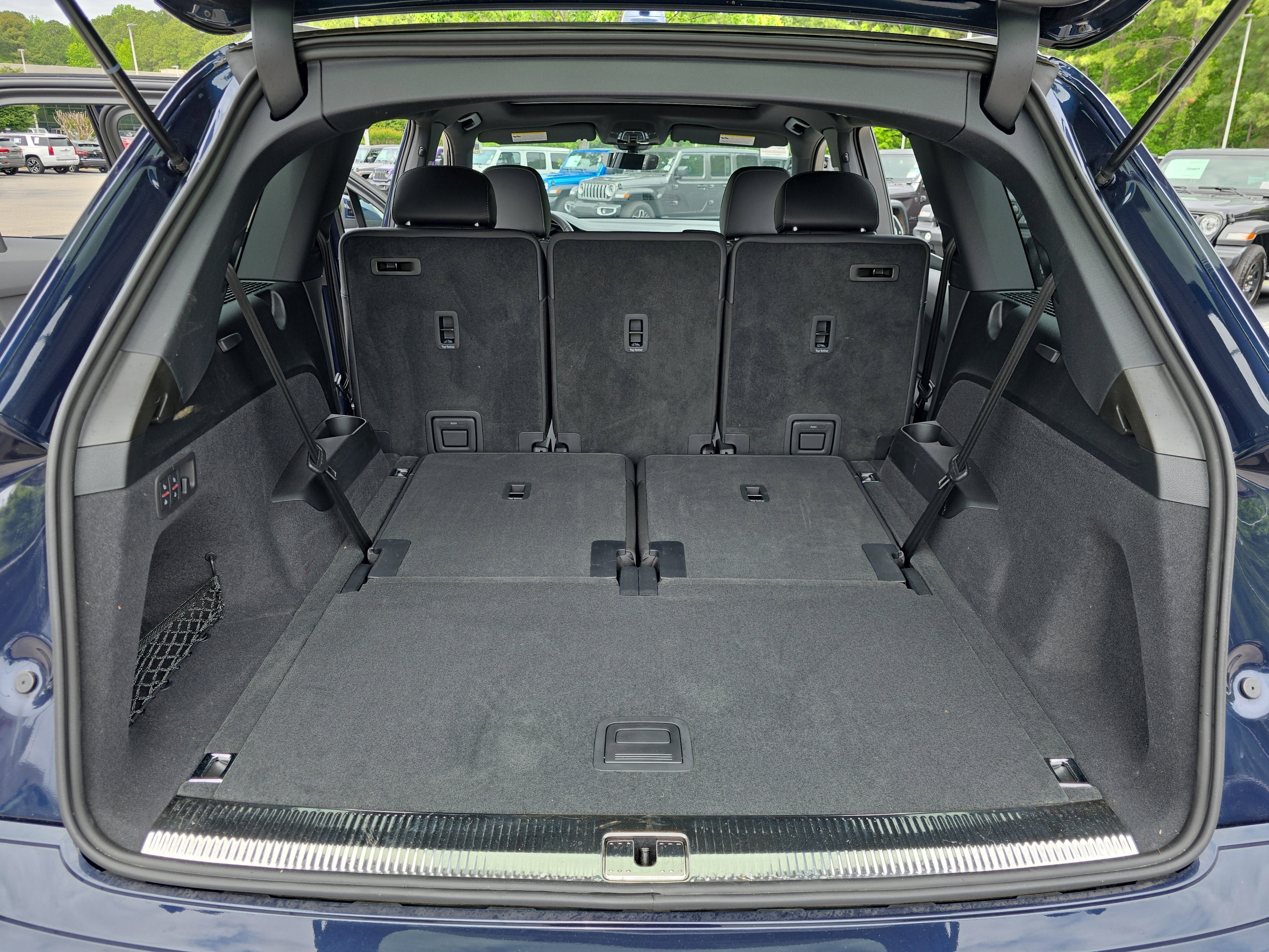 2025 Audi Q7 Premium