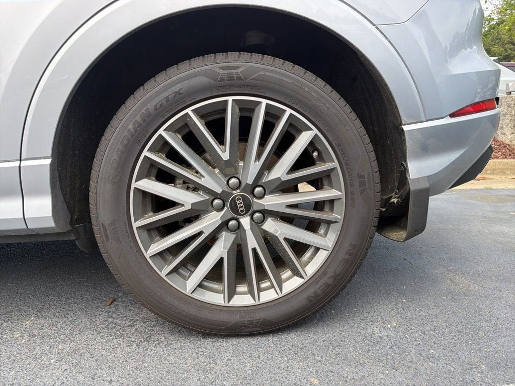 2023 Audi Q3 Premium