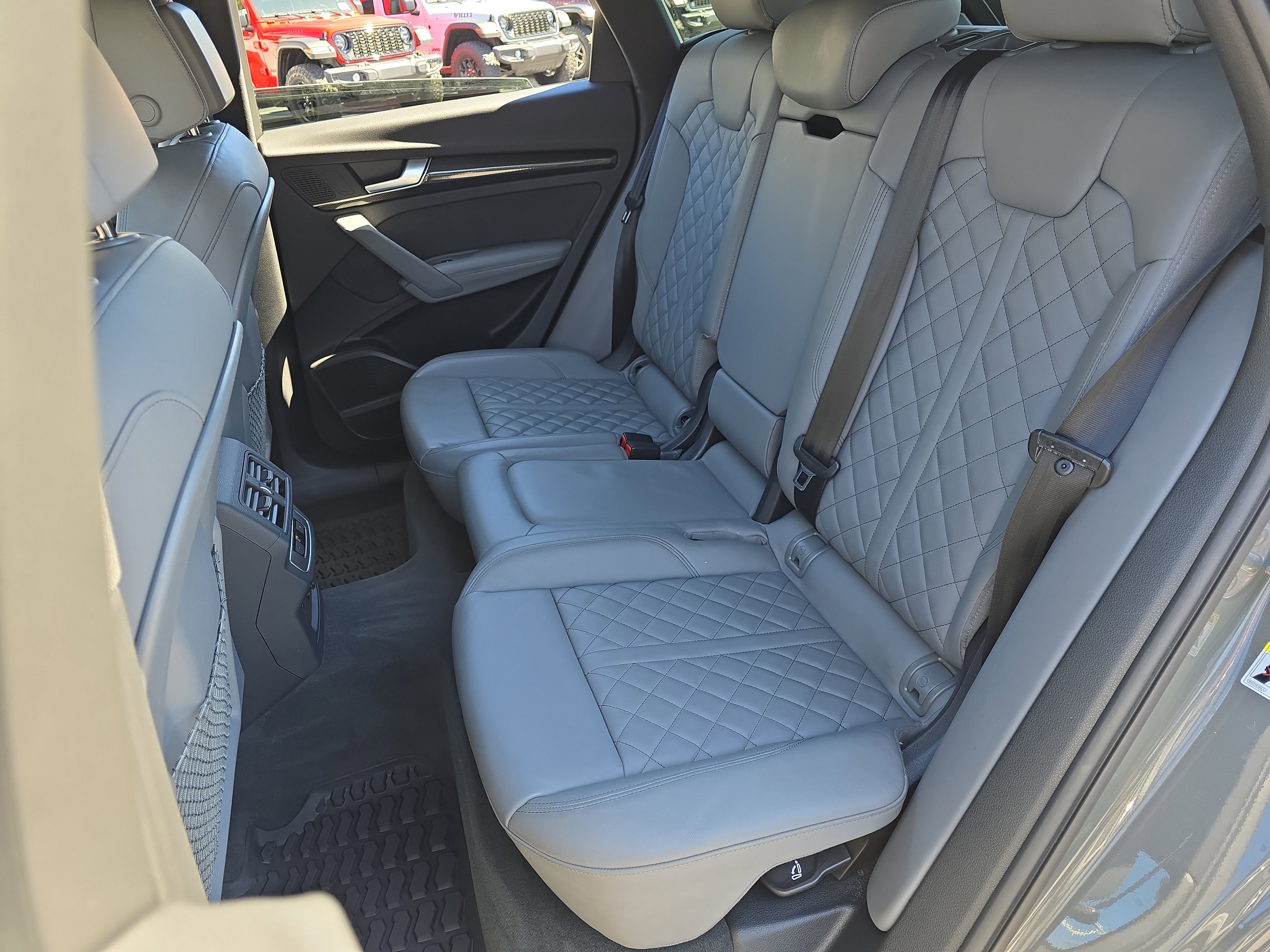 2023 Audi SQ5 Premium Plus