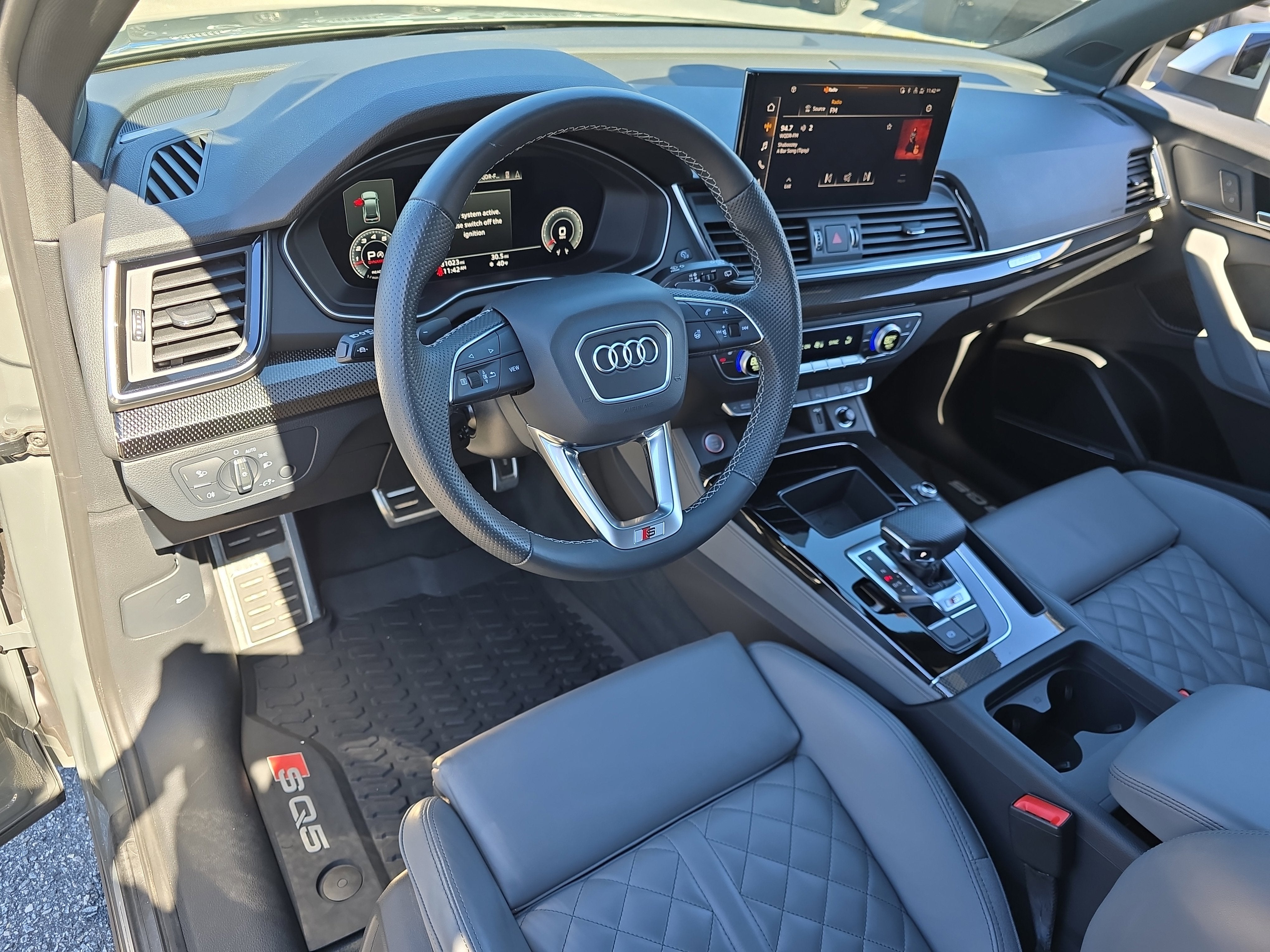 2023 Audi SQ5 Premium Plus