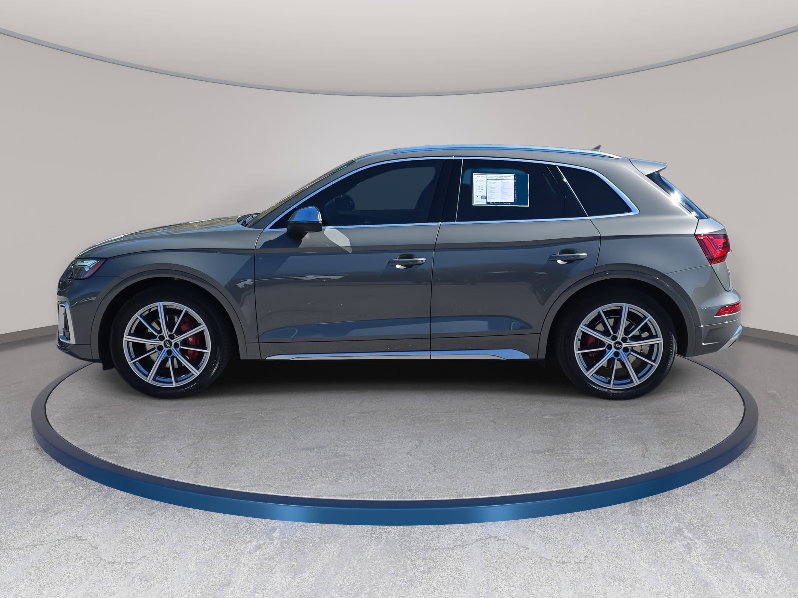 2023 Audi SQ5 Premium Plus