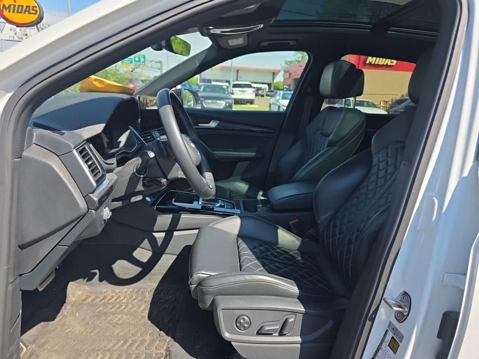2023 Audi SQ5 Premium Plus