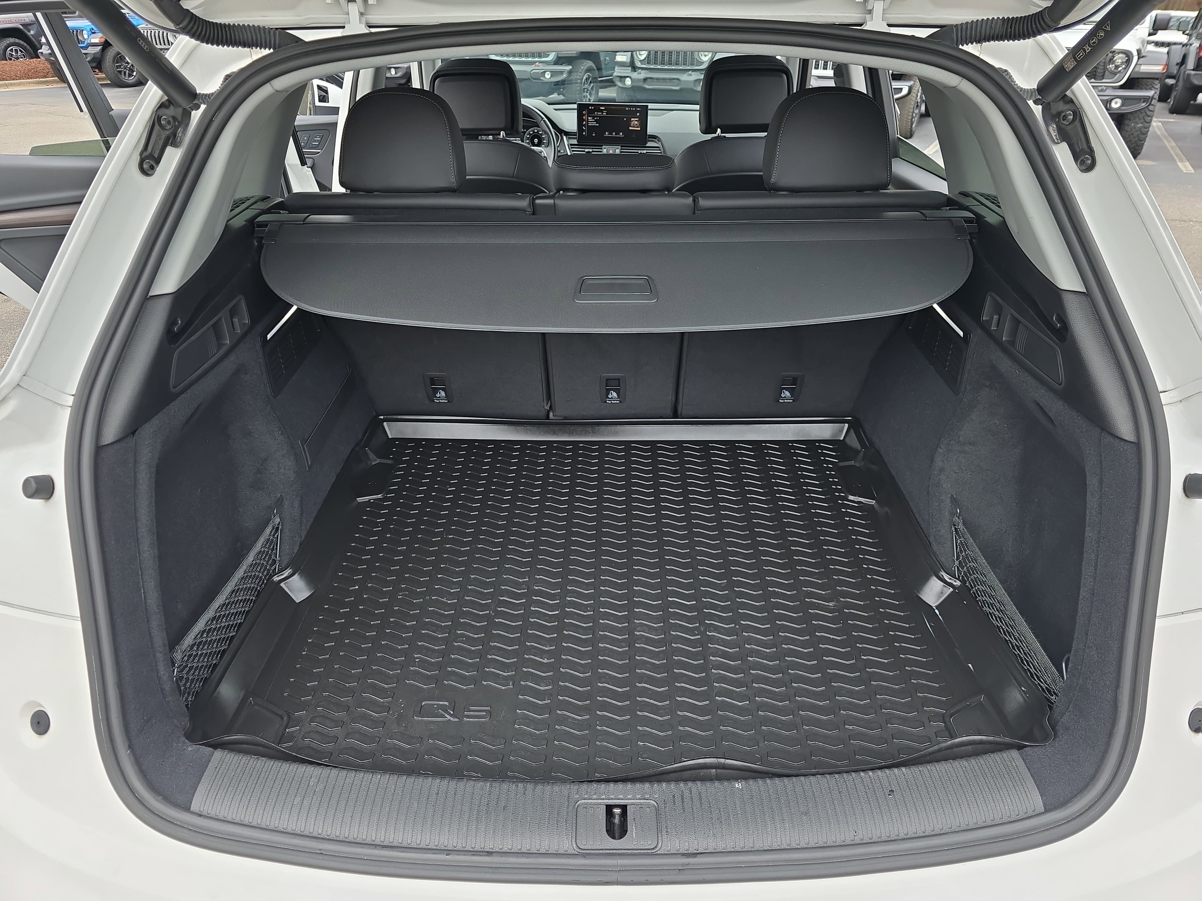 2023 Audi Q5 Premium Plus