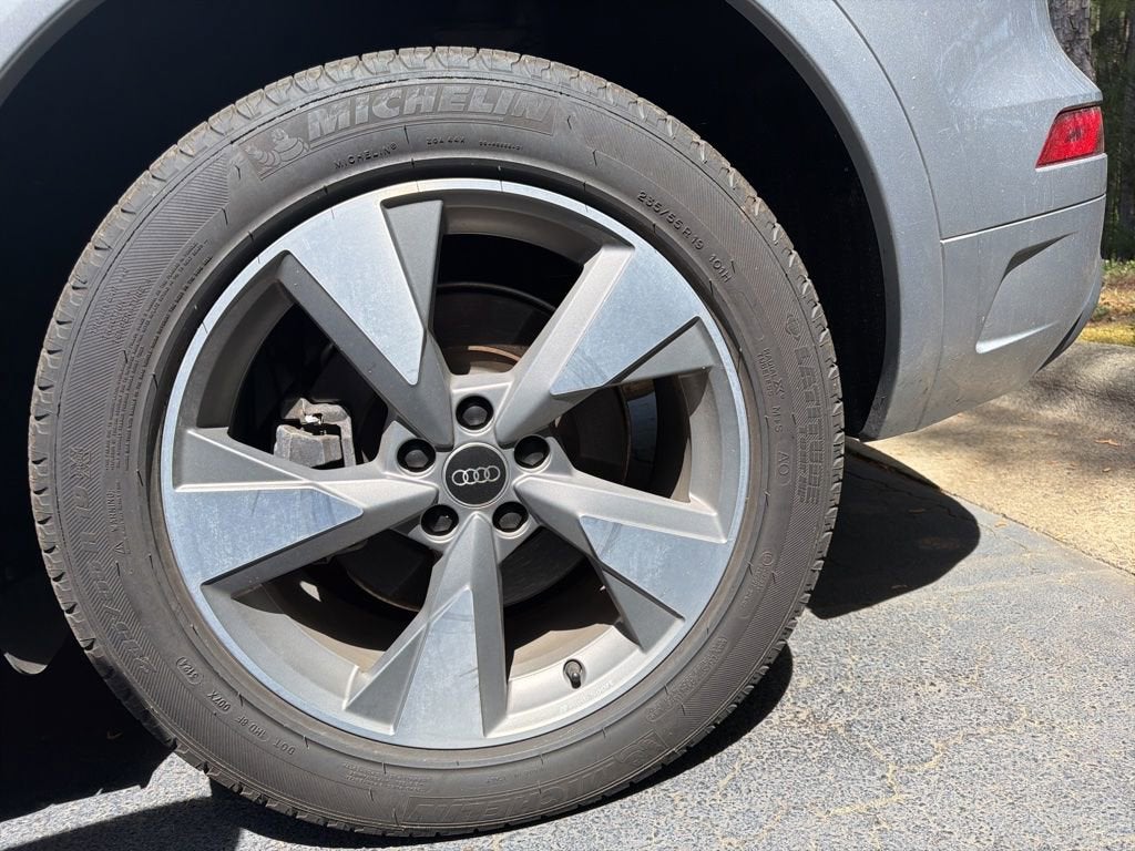 2023 Audi Q5 Premium Plus