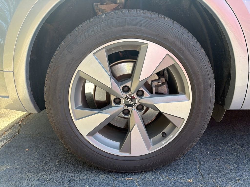 2023 Audi Q5 Premium Plus