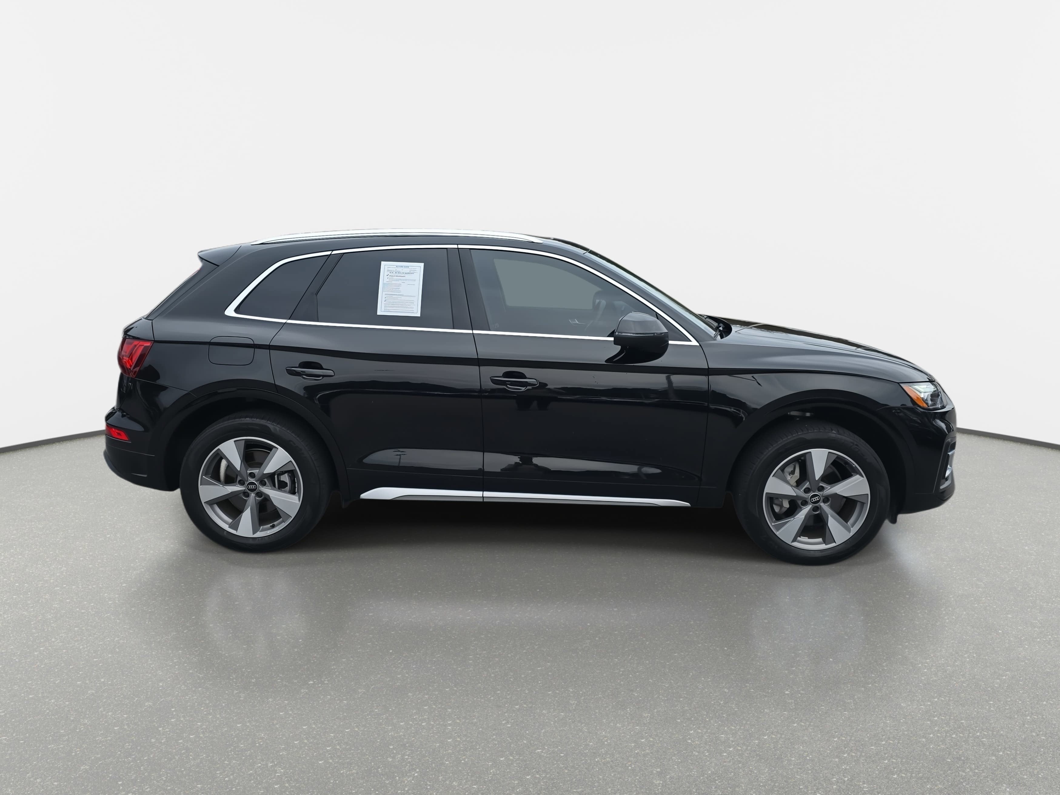 2023 Audi Q5 Premium Plus