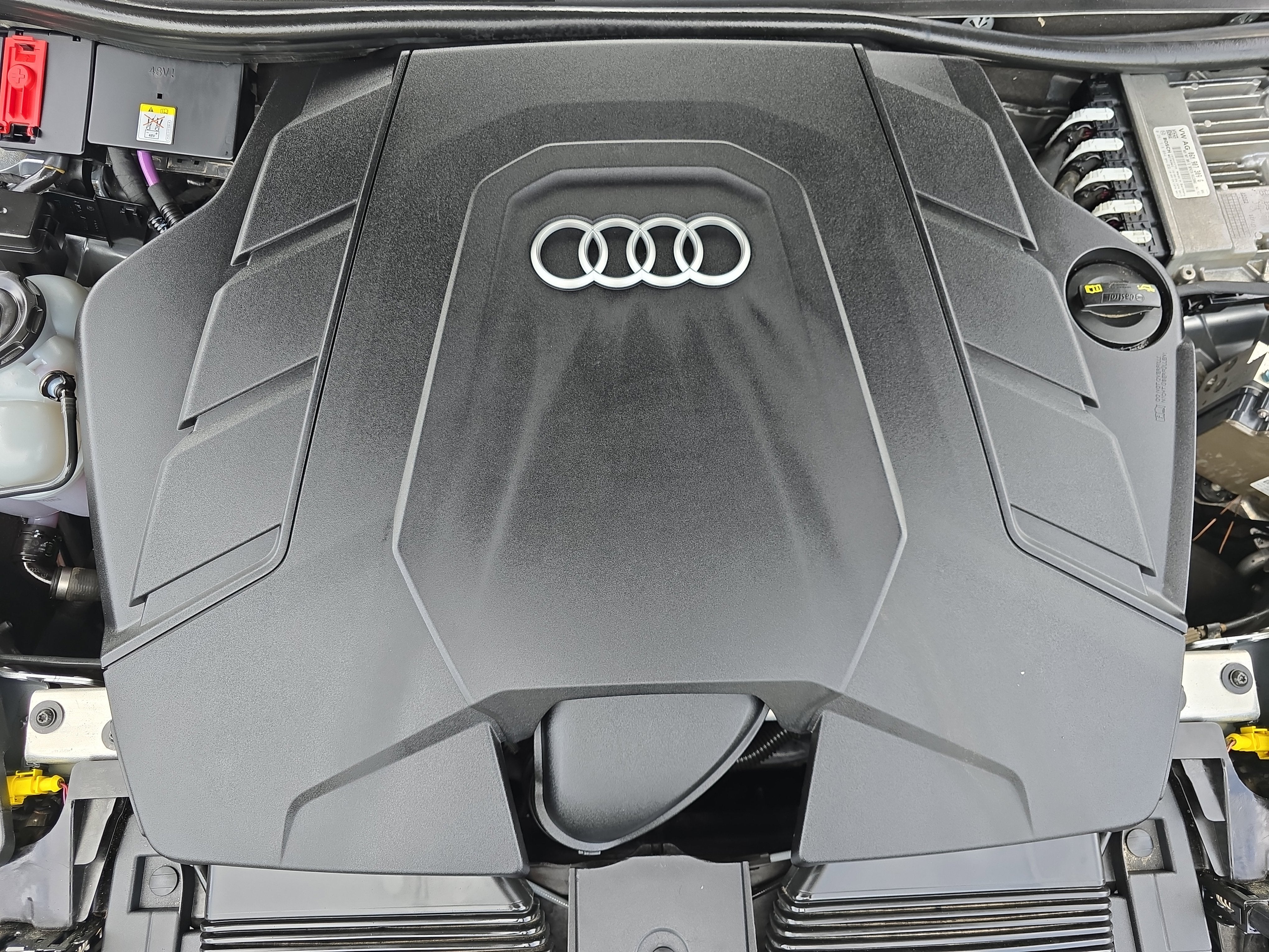 2019 Audi Q8 Premium Plus