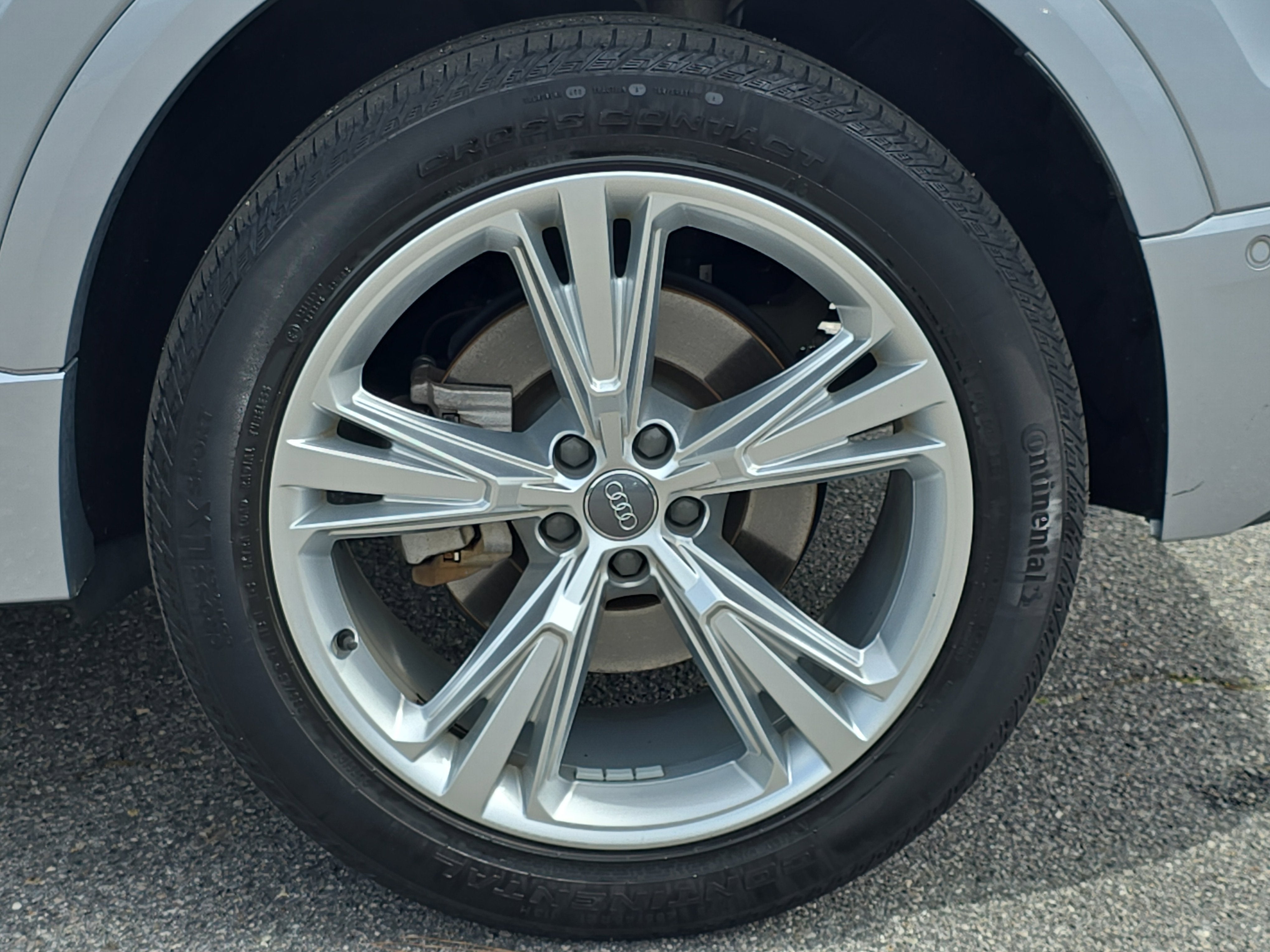 2019 Audi Q8 Premium Plus