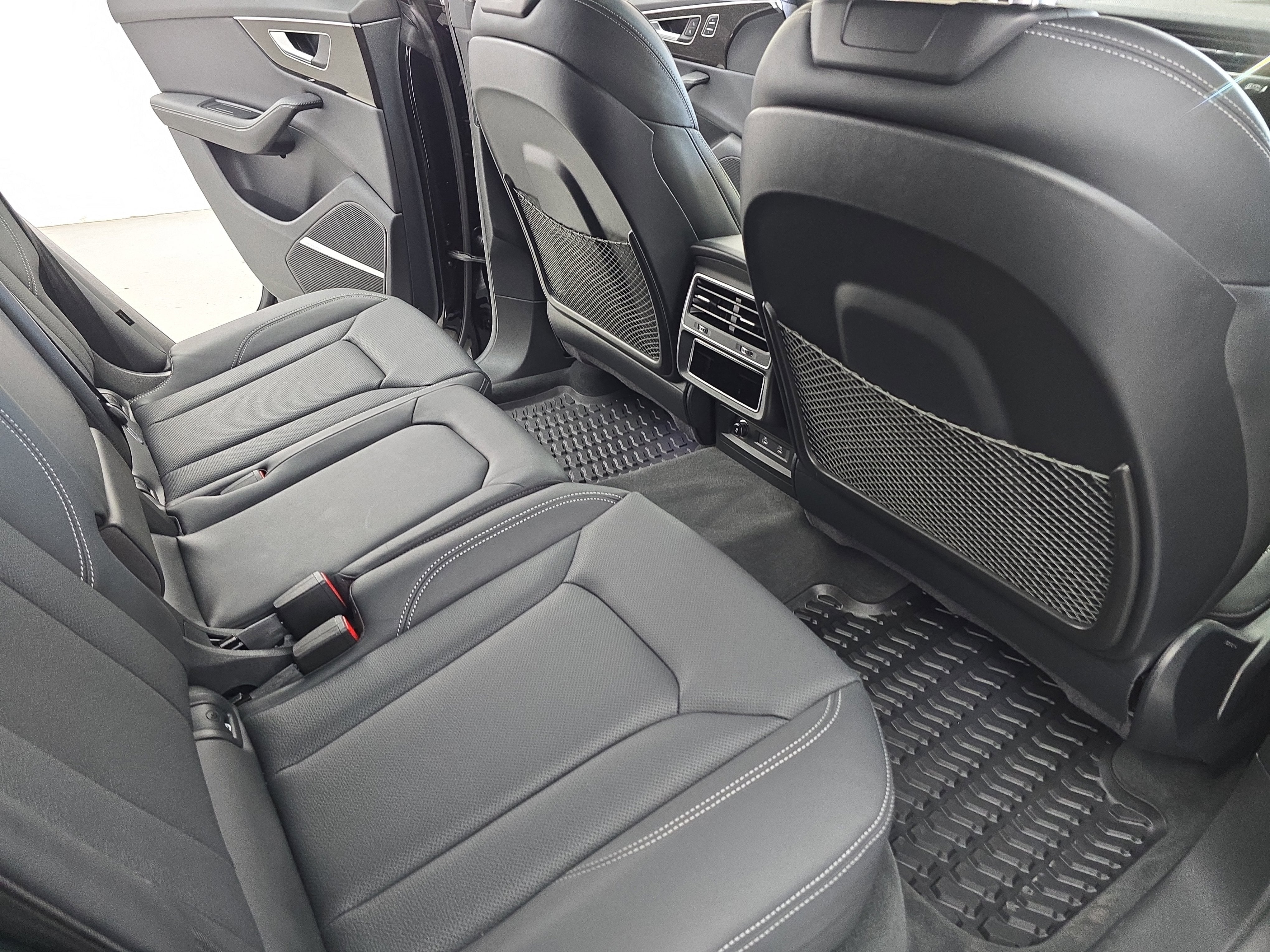 2025 Audi Q8 Prestige