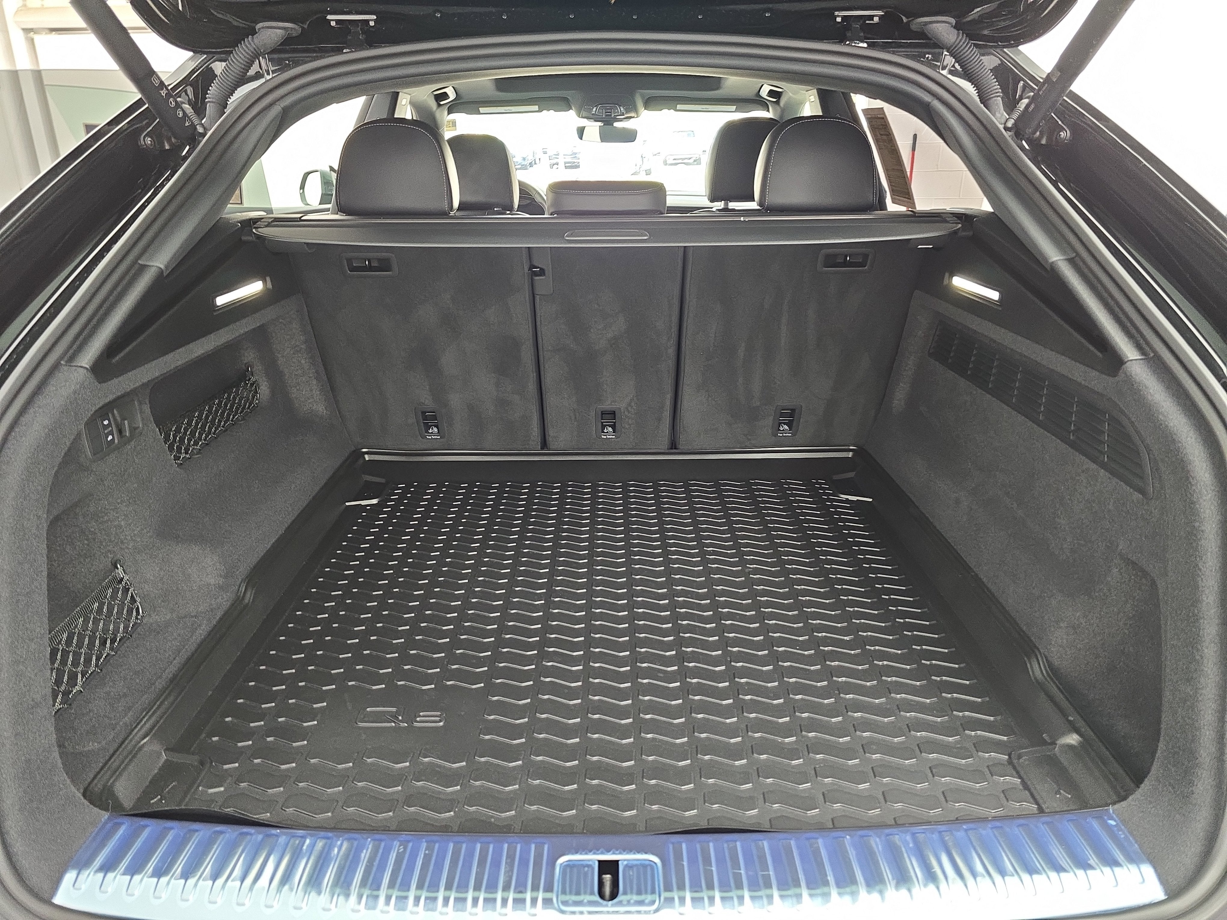 2025 Audi Q8 Prestige