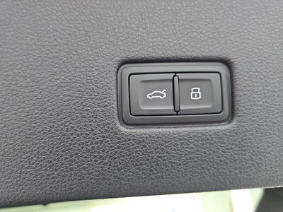 2025 Audi Q8 Prestige