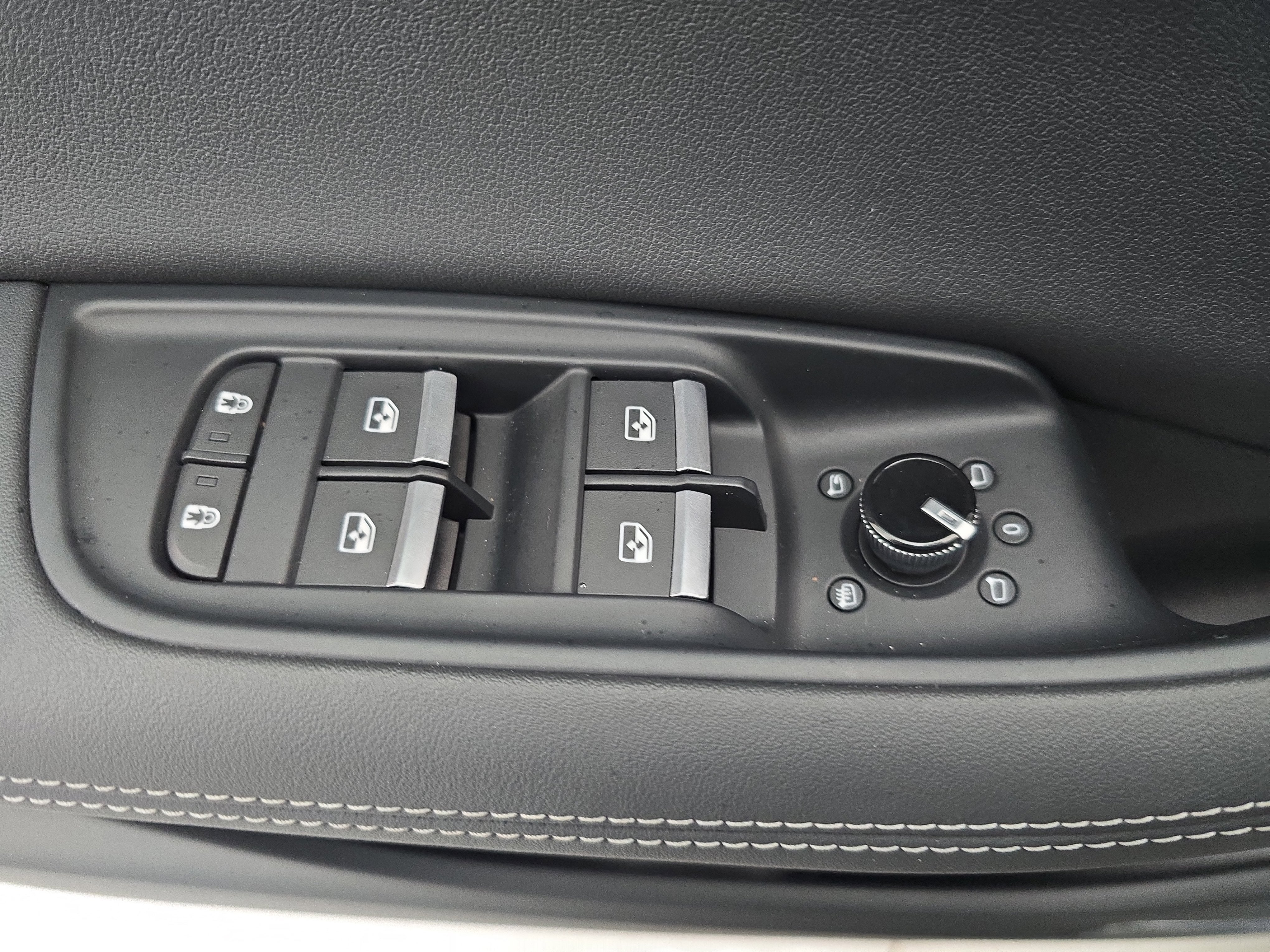 2025 Audi Q8 Prestige