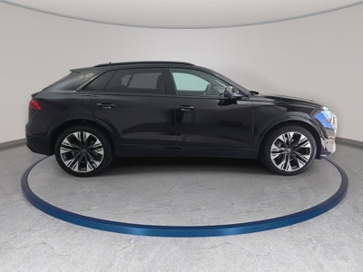 2025 Audi Q8 Prestige