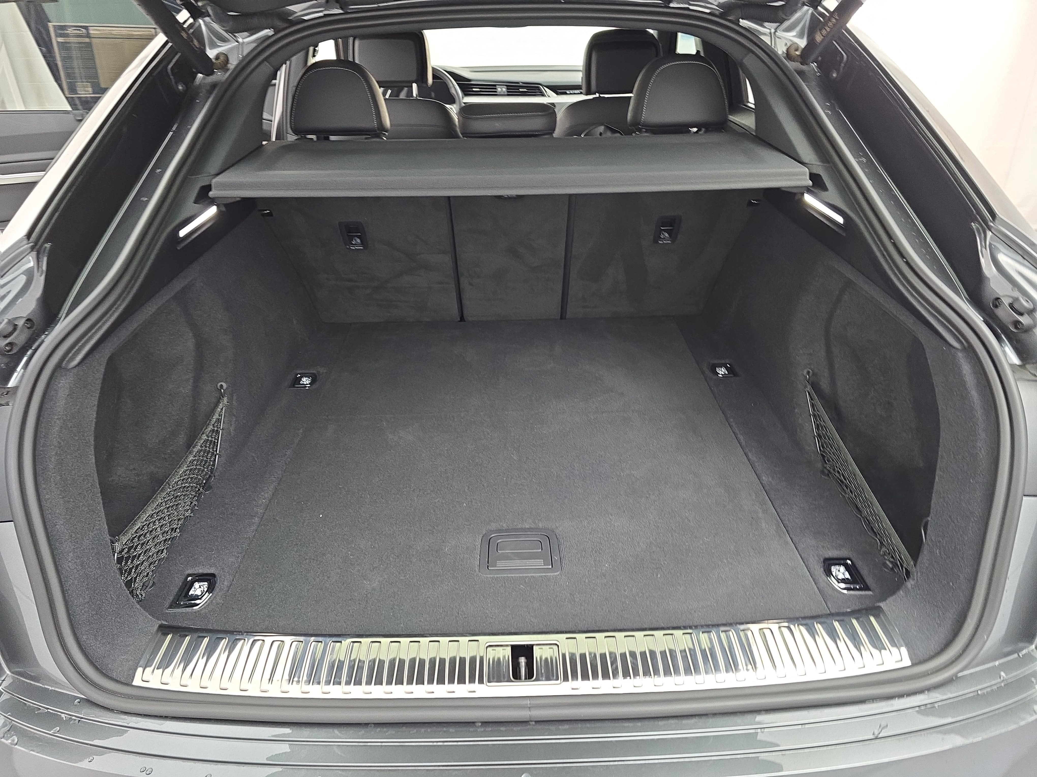 2024 Audi Q8 e-tron Sportback S line Prestige