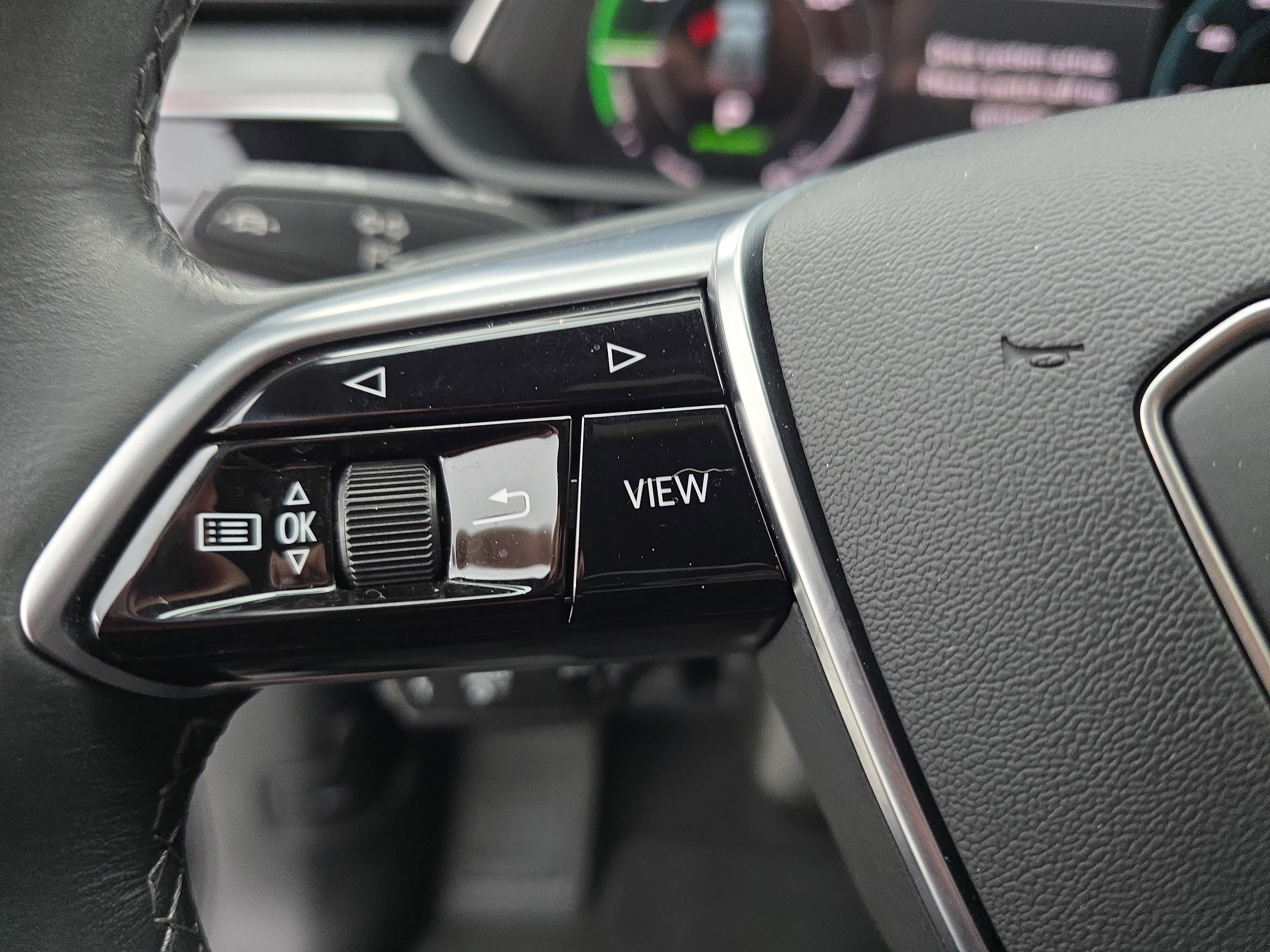 2024 Audi Q8 e-tron Sportback S line Prestige