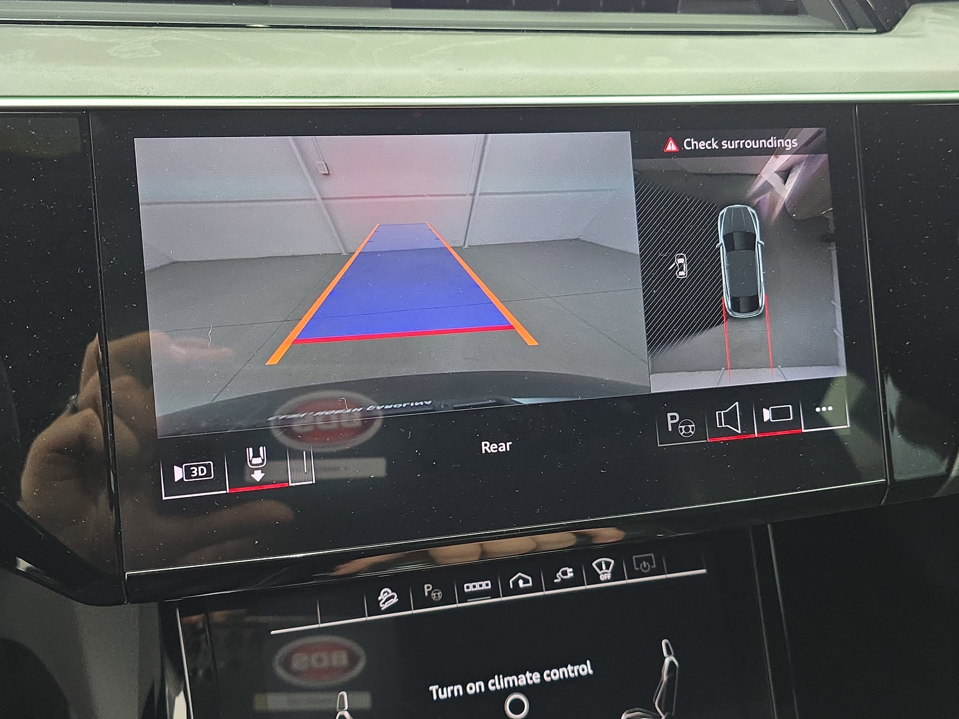 2024 Audi Q8 e-tron Sportback S line Prestige