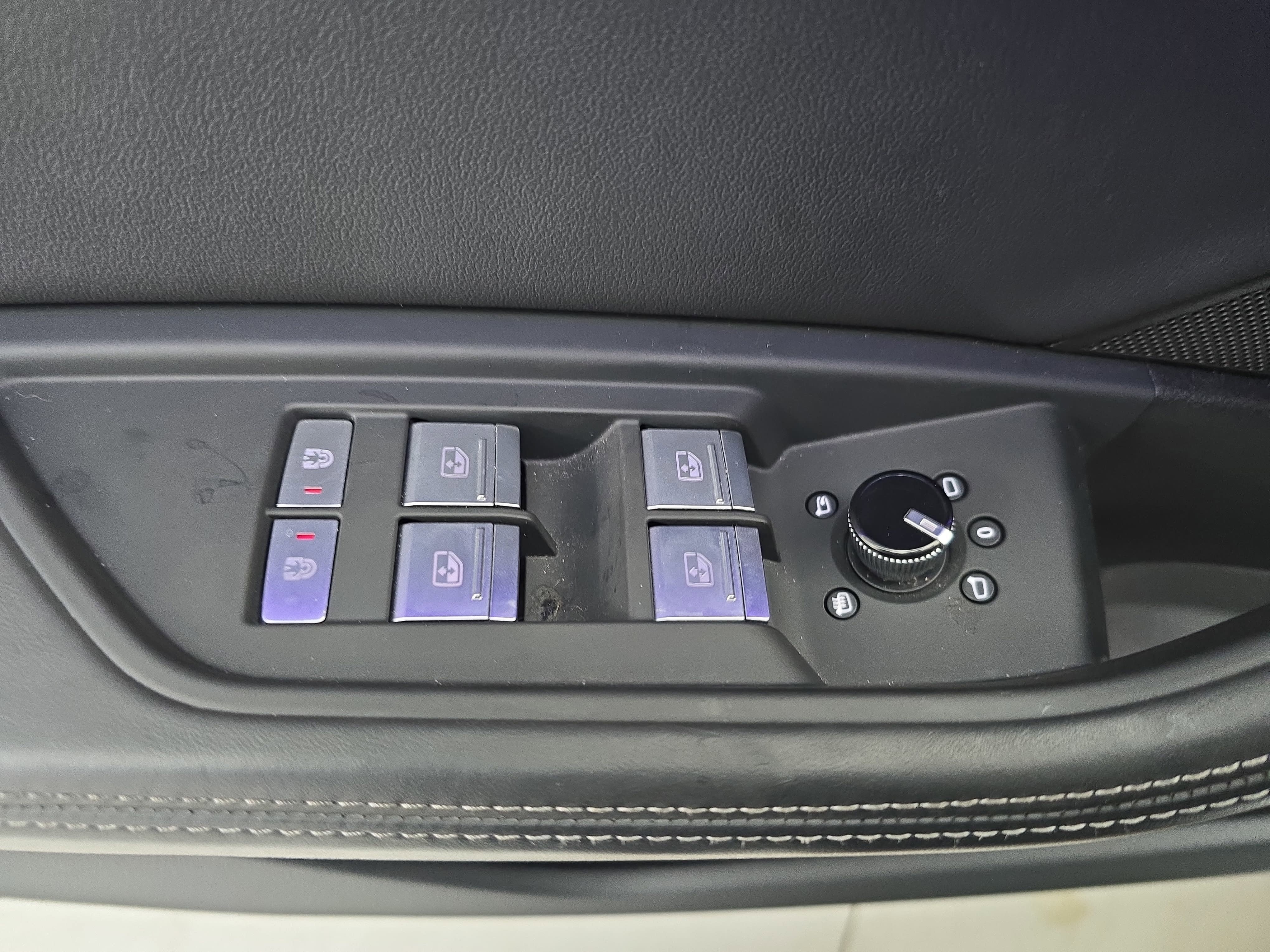 2024 Audi Q8 e-tron Sportback S line Prestige