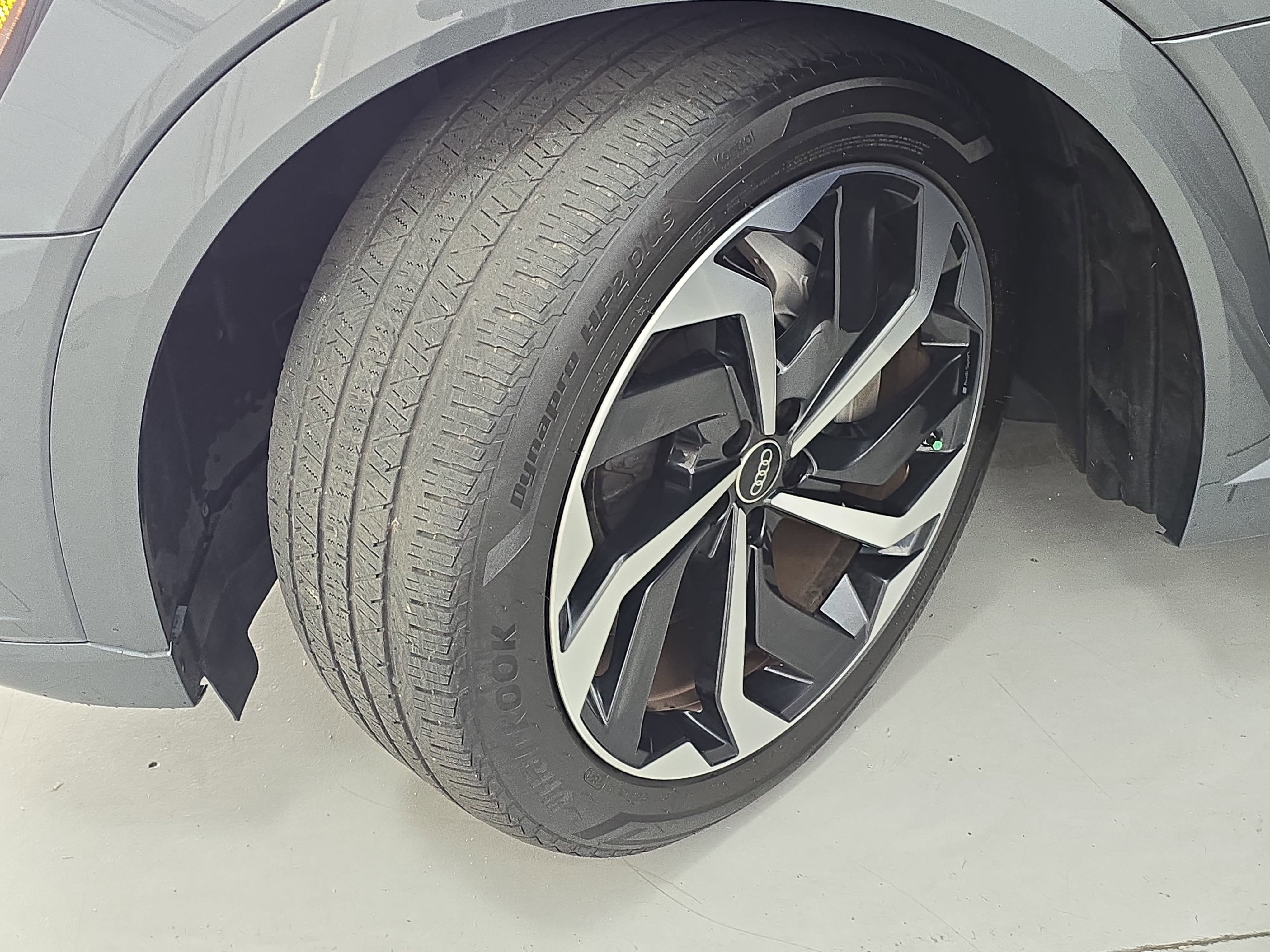 2024 Audi Q8 e-tron Sportback S line Prestige