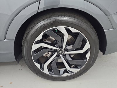 2024 Audi Q8 e-tron Sportback S line Prestige