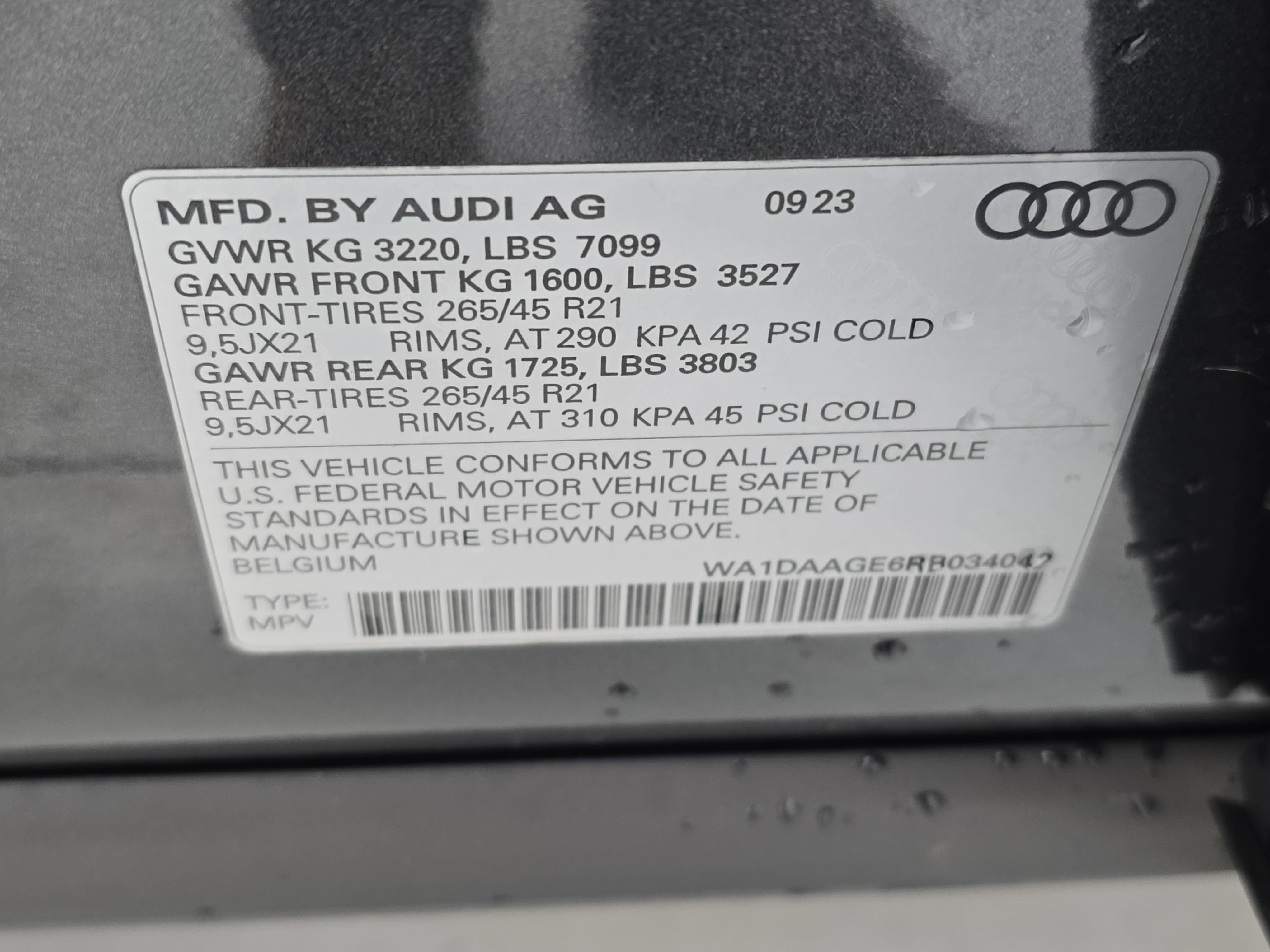 2024 Audi Q8 e-tron Sportback S line Prestige