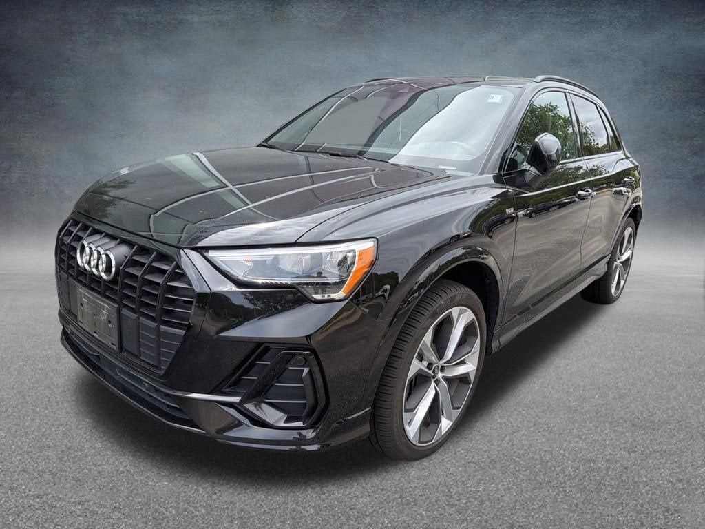 2021 Audi Q3 S line Premium