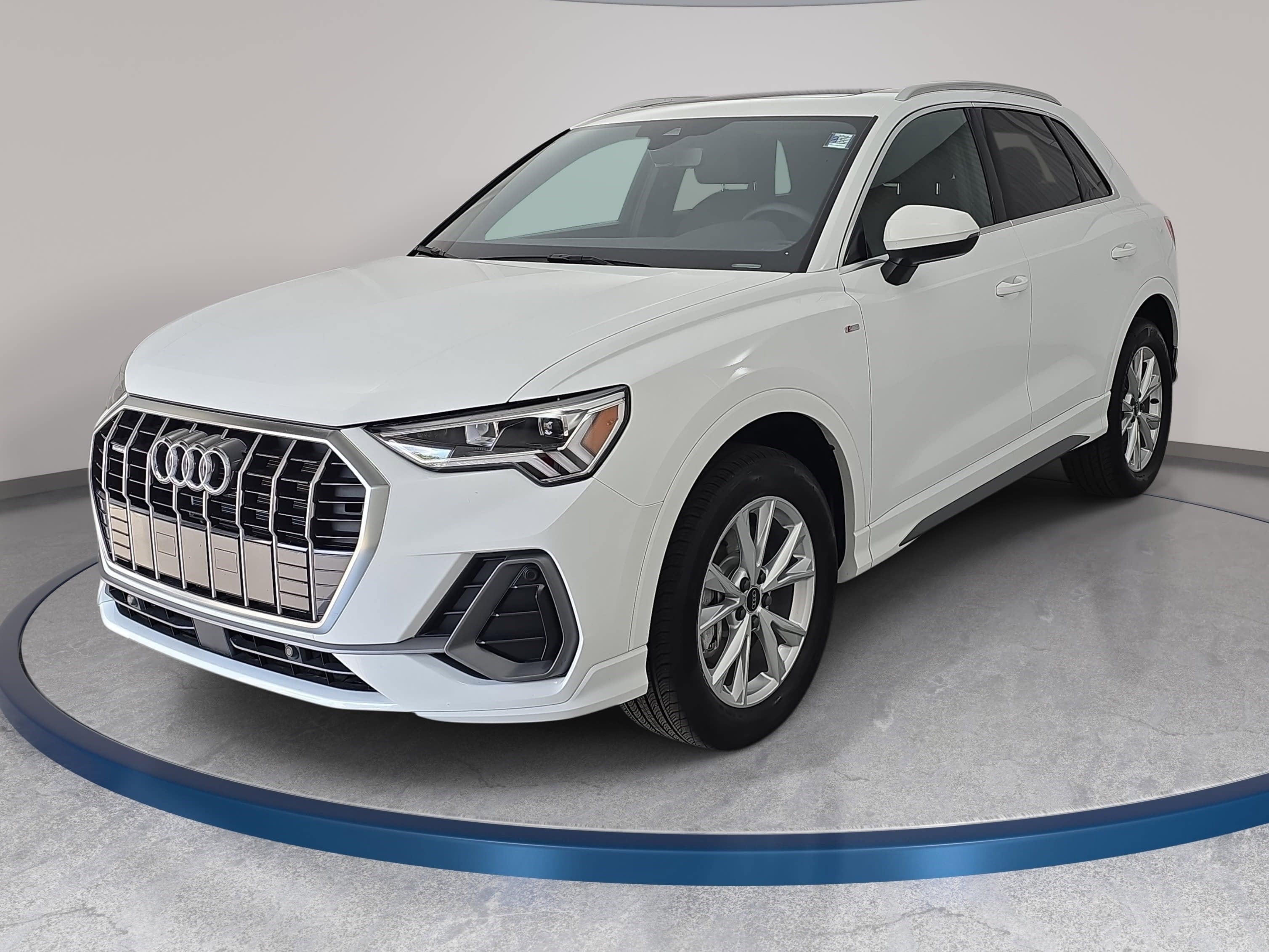 2025 Audi Q3 S line Premium