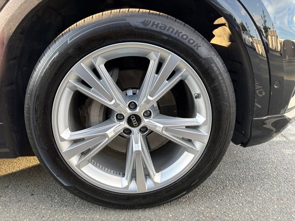 2021 Audi Q8 55 Premium Plus